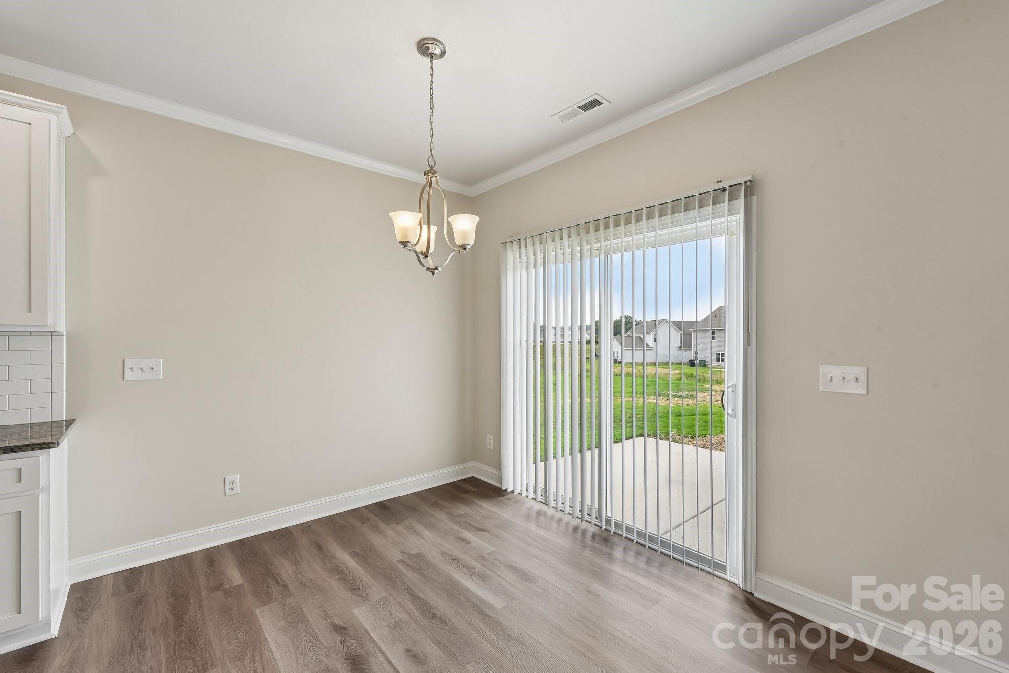 2127 Vecchio Drive Property Photo 13