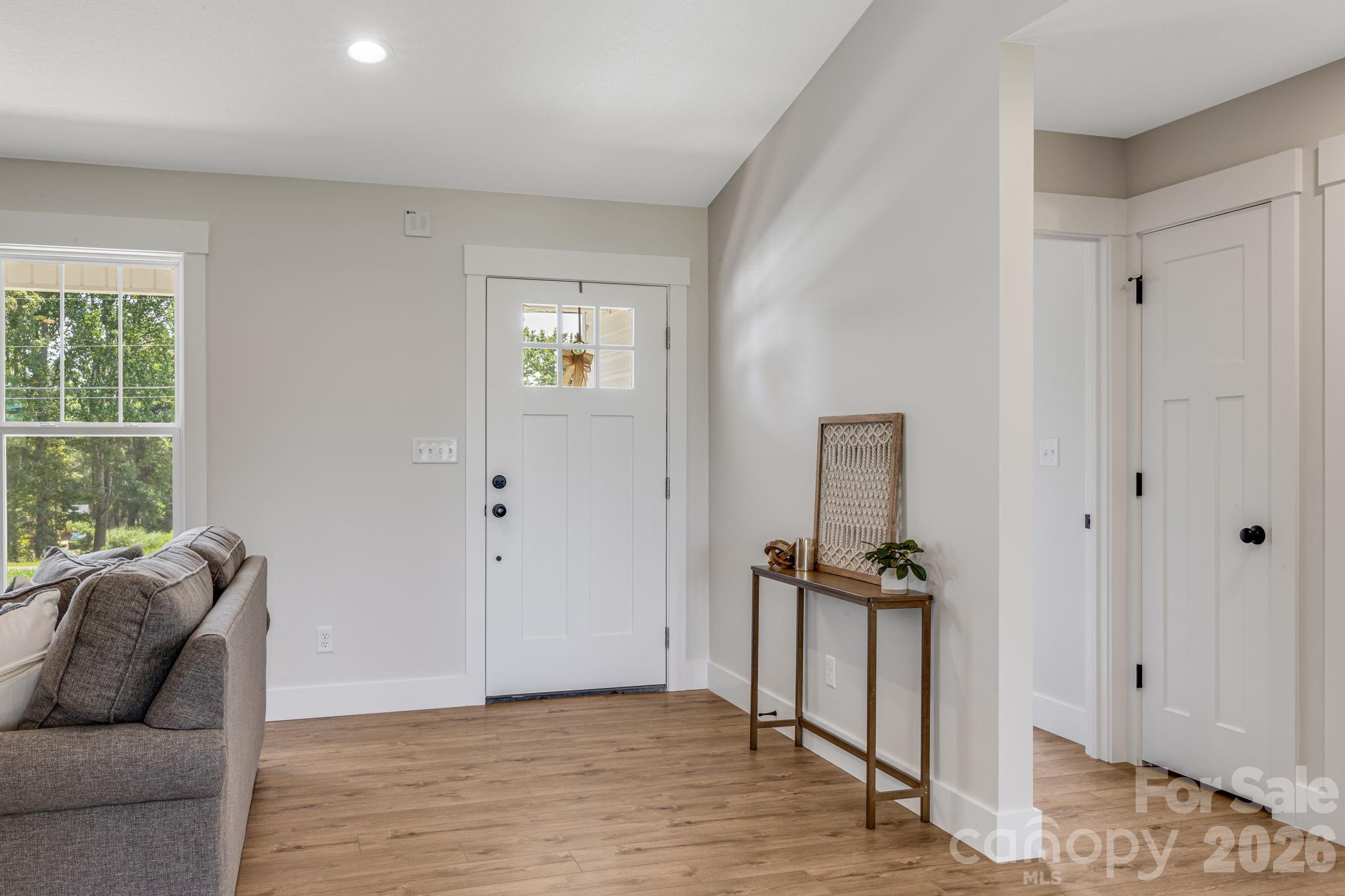 735 Jupiter Road Property Photo 11