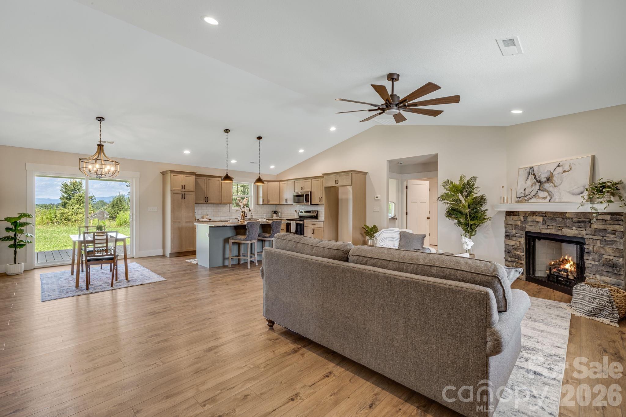 735 Jupiter Road Property Photo 16