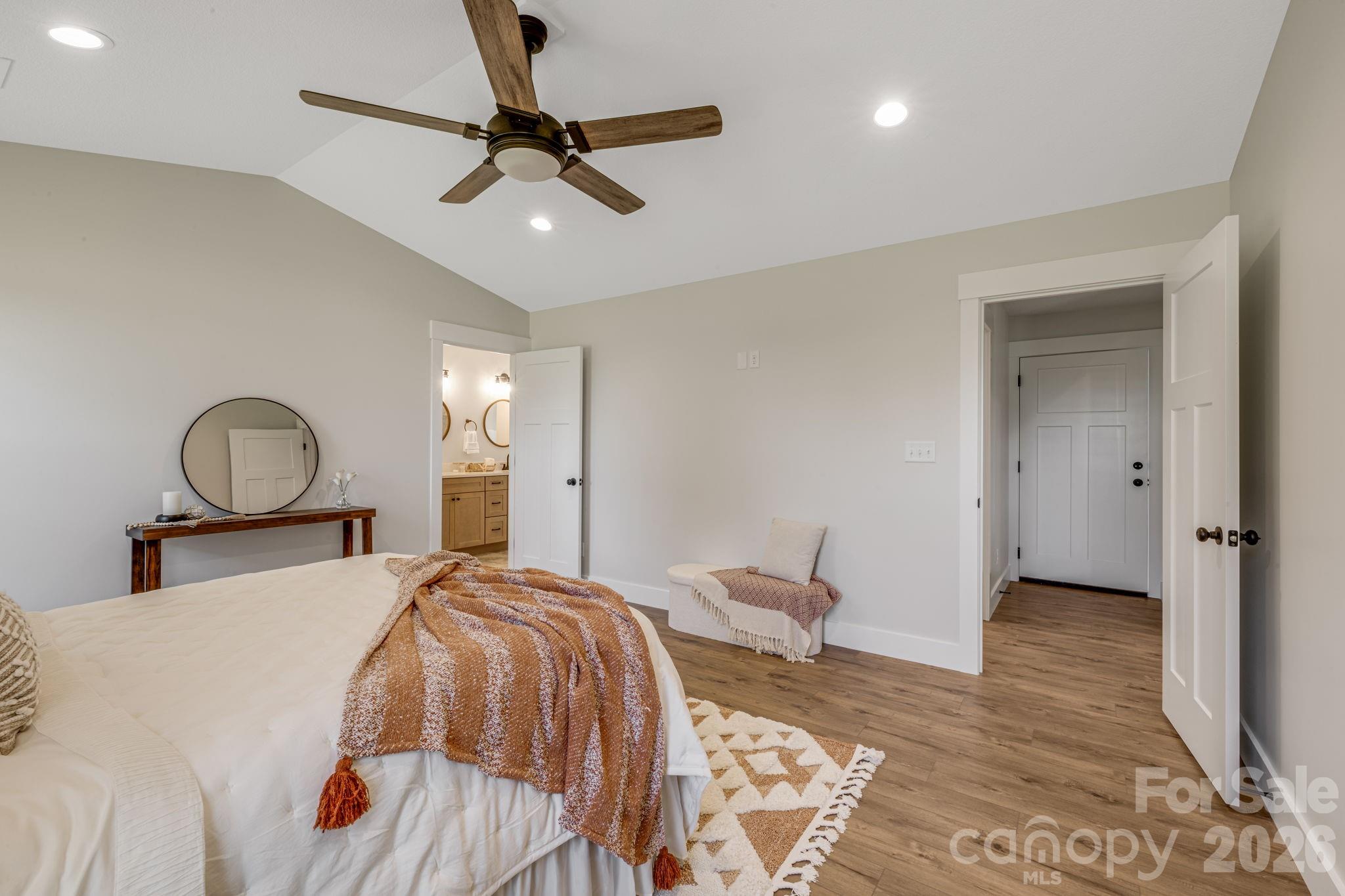 735 Jupiter Road Property Photo 24