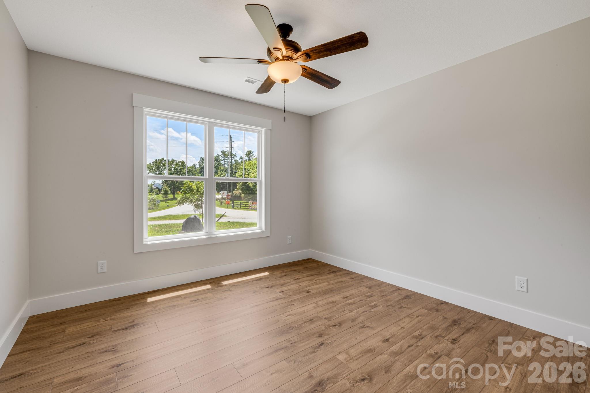 735 Jupiter Road Property Photo 35