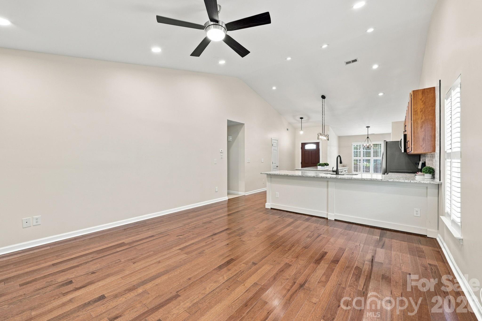109 Washburn Range Drive Property Photo 17