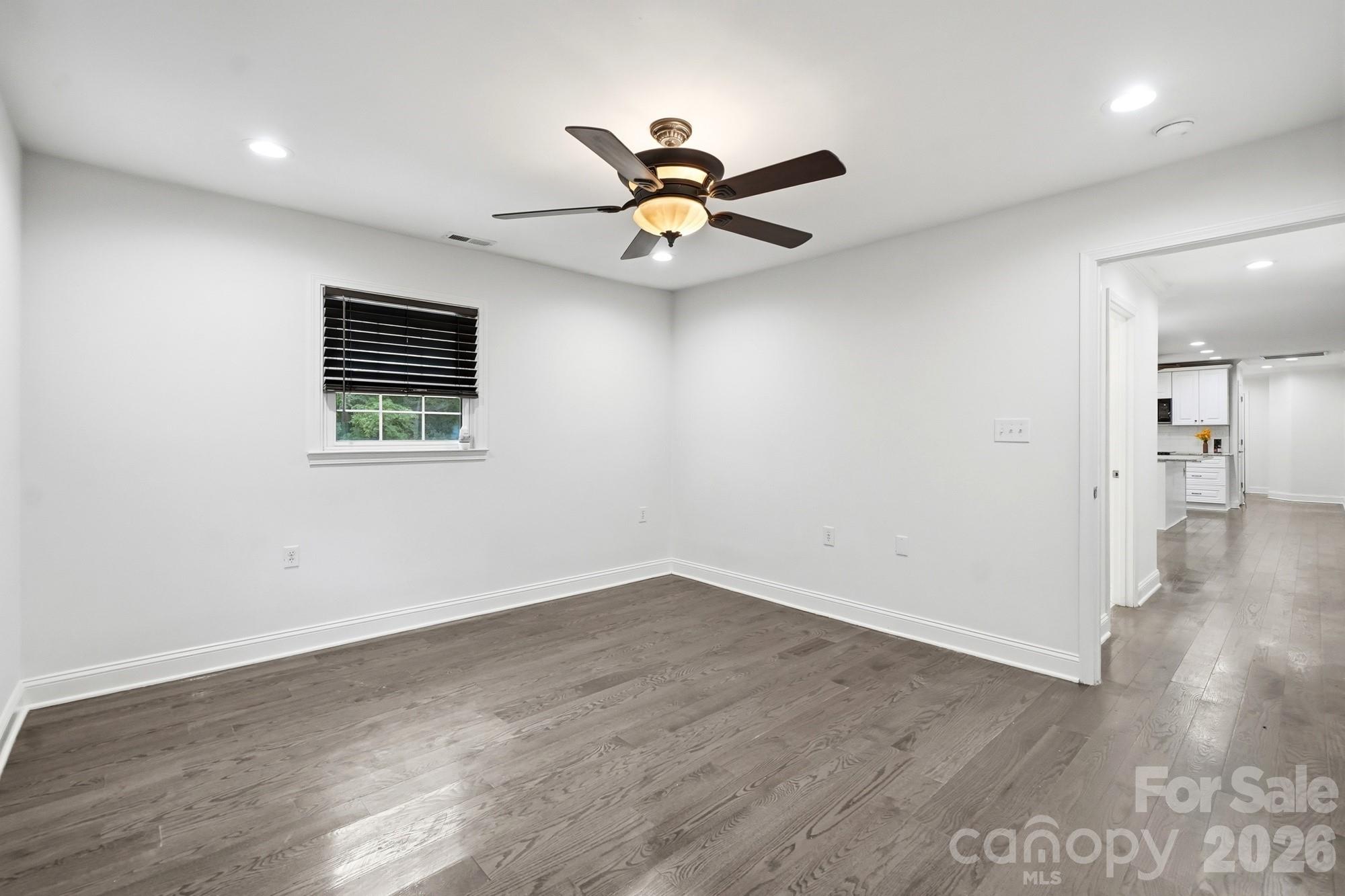 6081 Cambridge Drive Property Photo 19