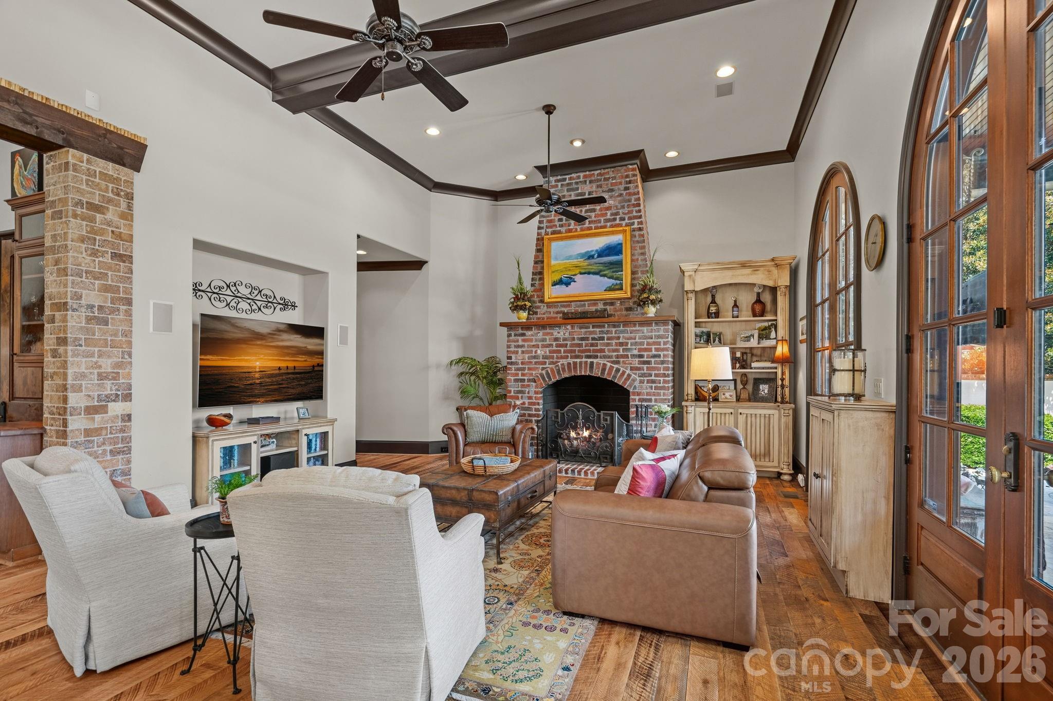 1807 Charden Road Property Photo 9