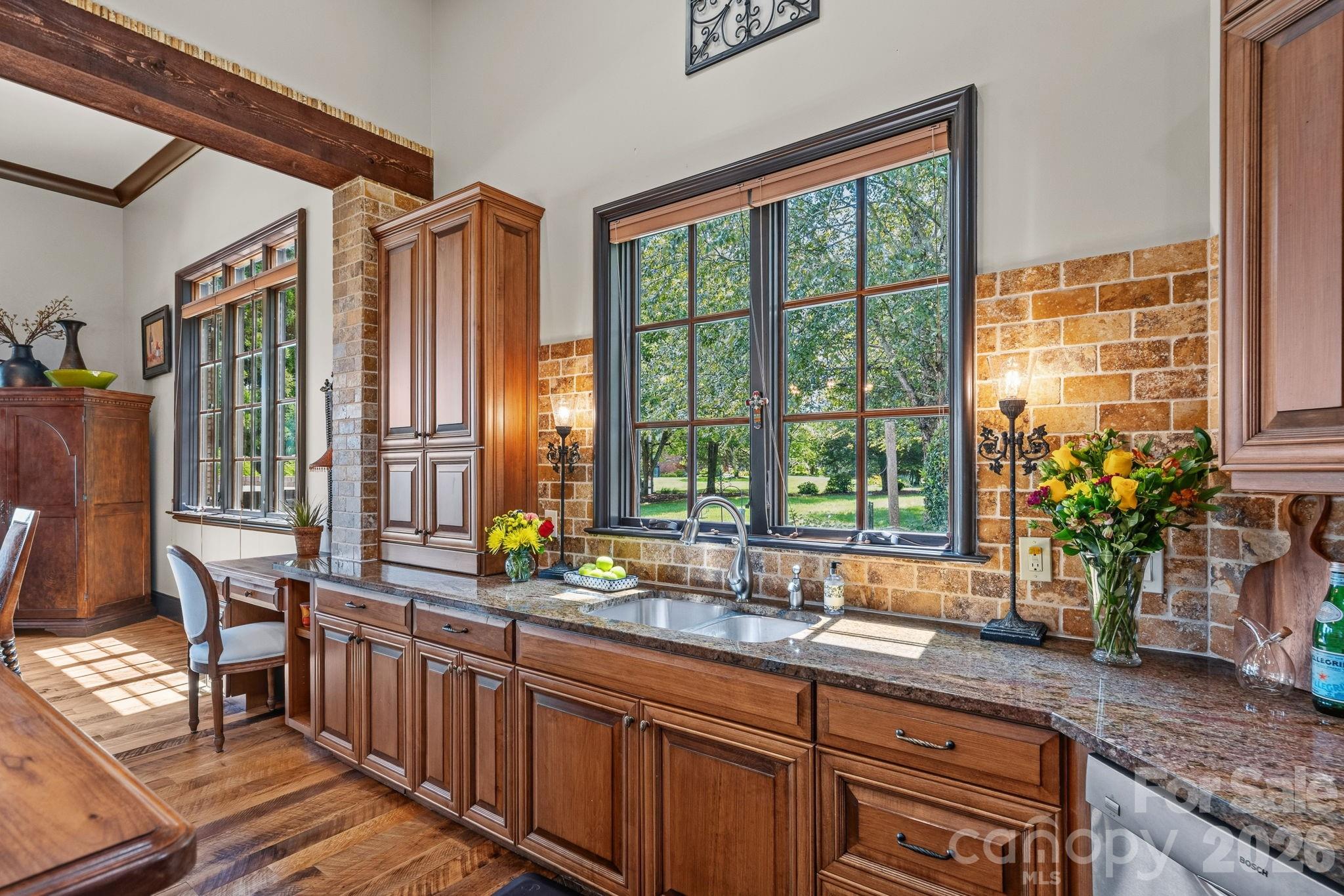 1807 Charden Road Property Photo 18