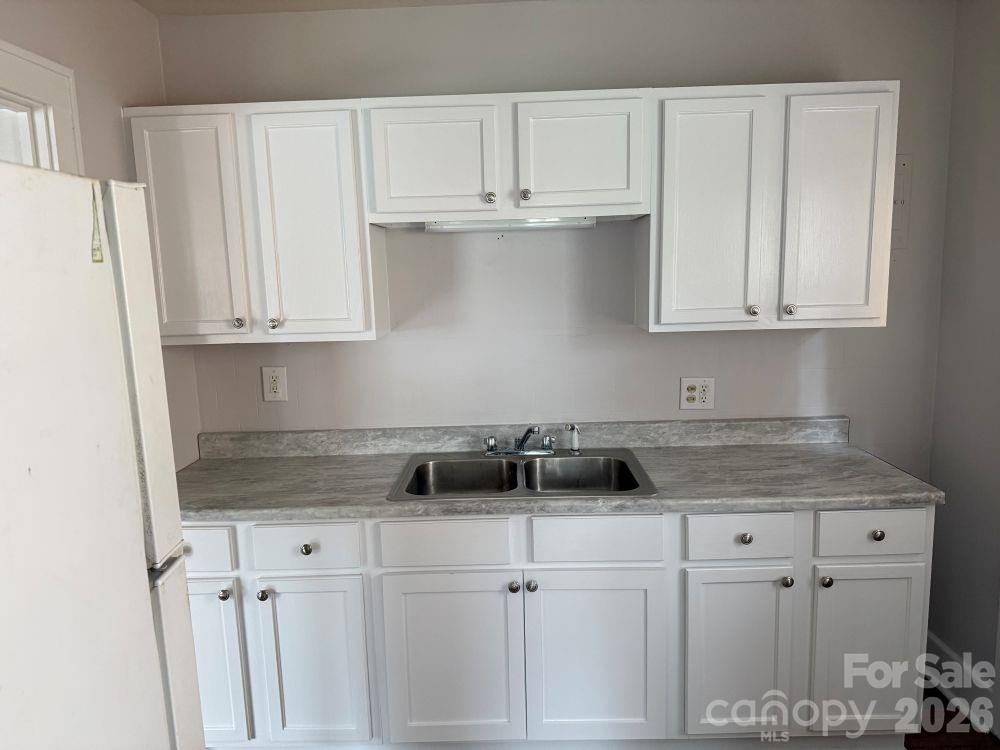 1008 Jackson Street Property Photo 3