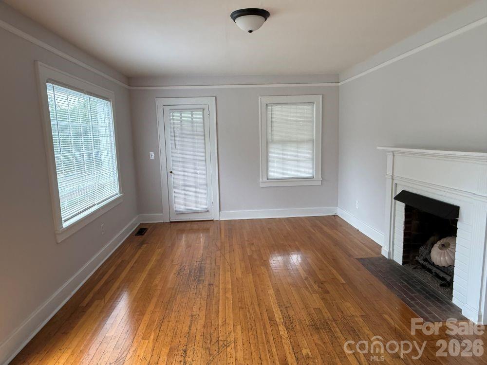 1008 Jackson Street Property Photo 5