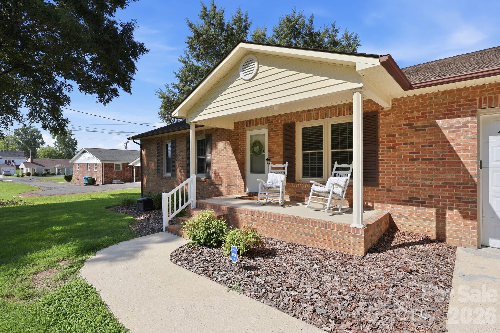 558 Snuggs Street Property Photo 12