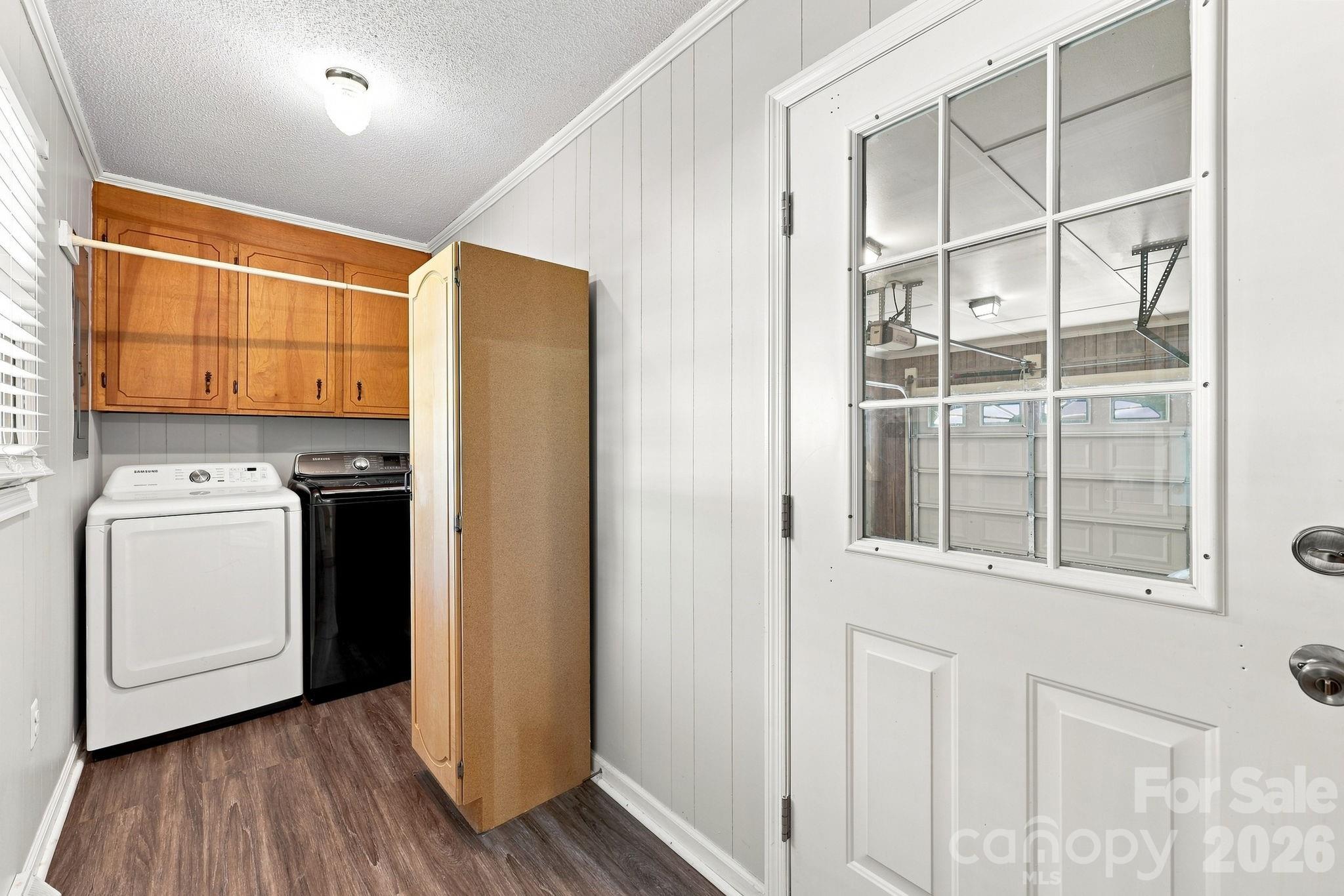 558 Snuggs Street Property Photo 23