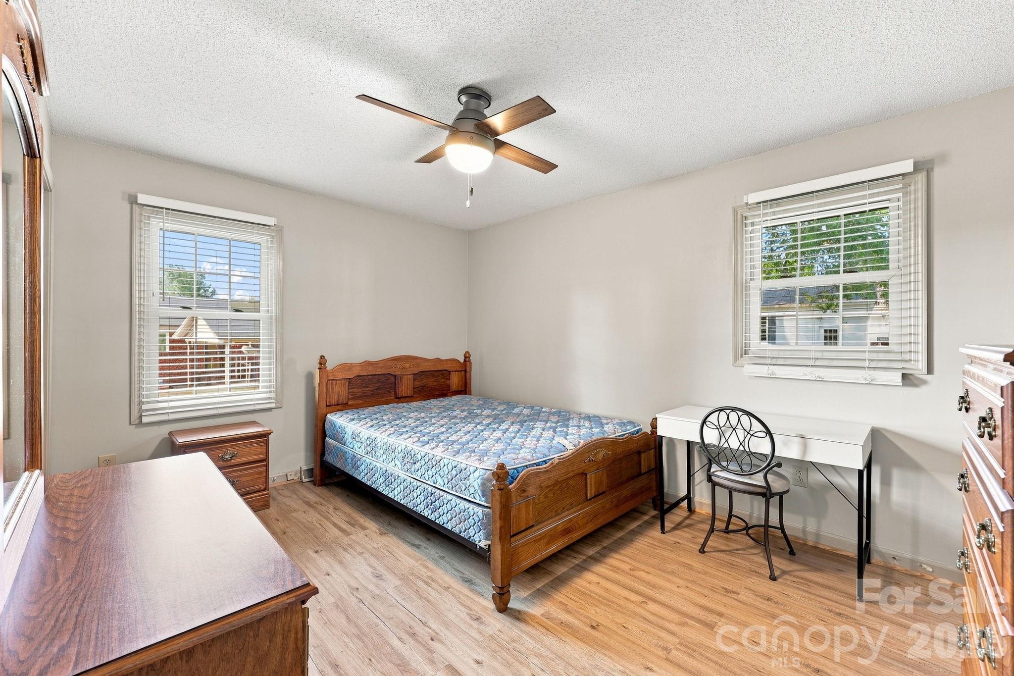 558 Snuggs Street Property Photo 33