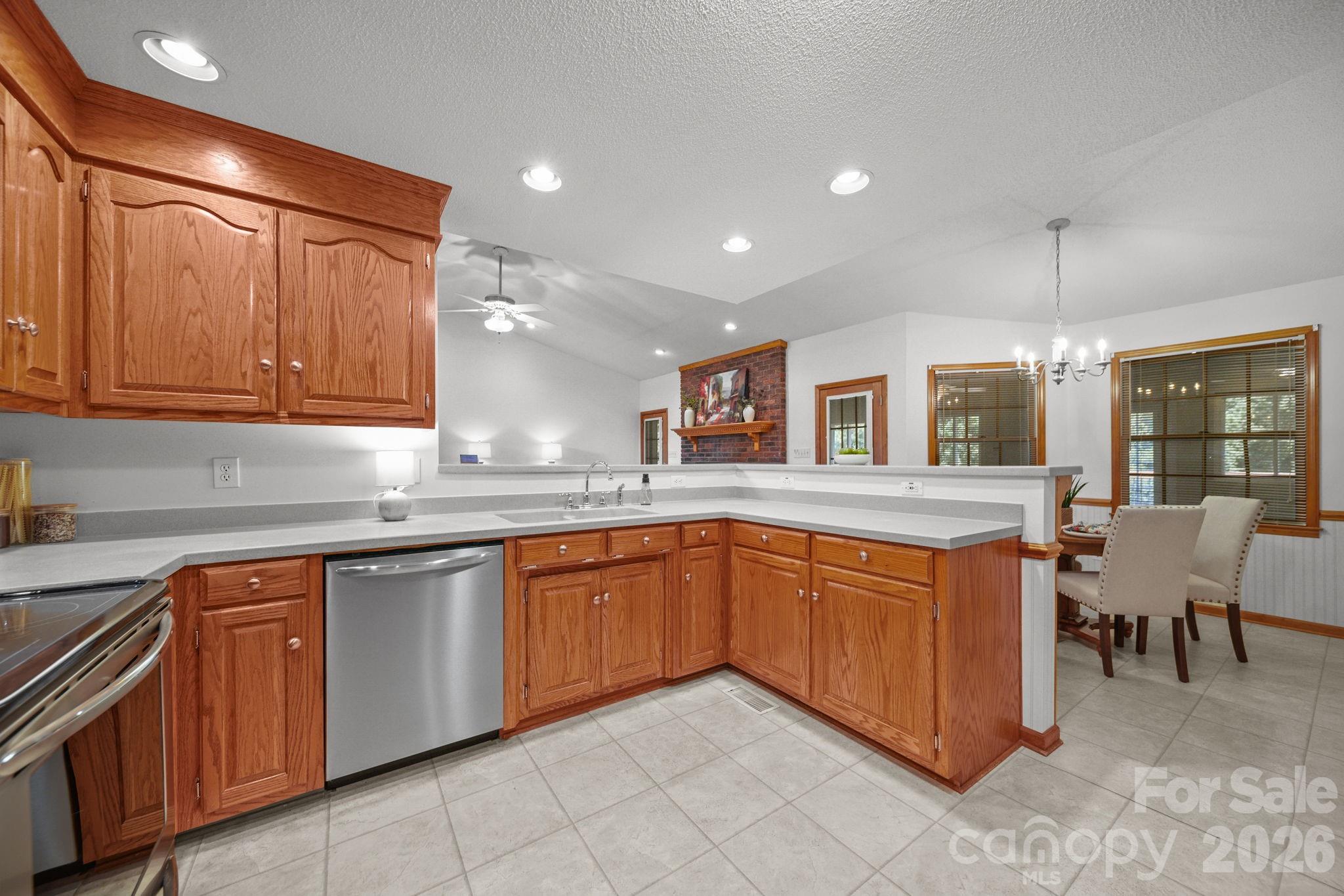 3008 Eaker Drive Property Photo 19