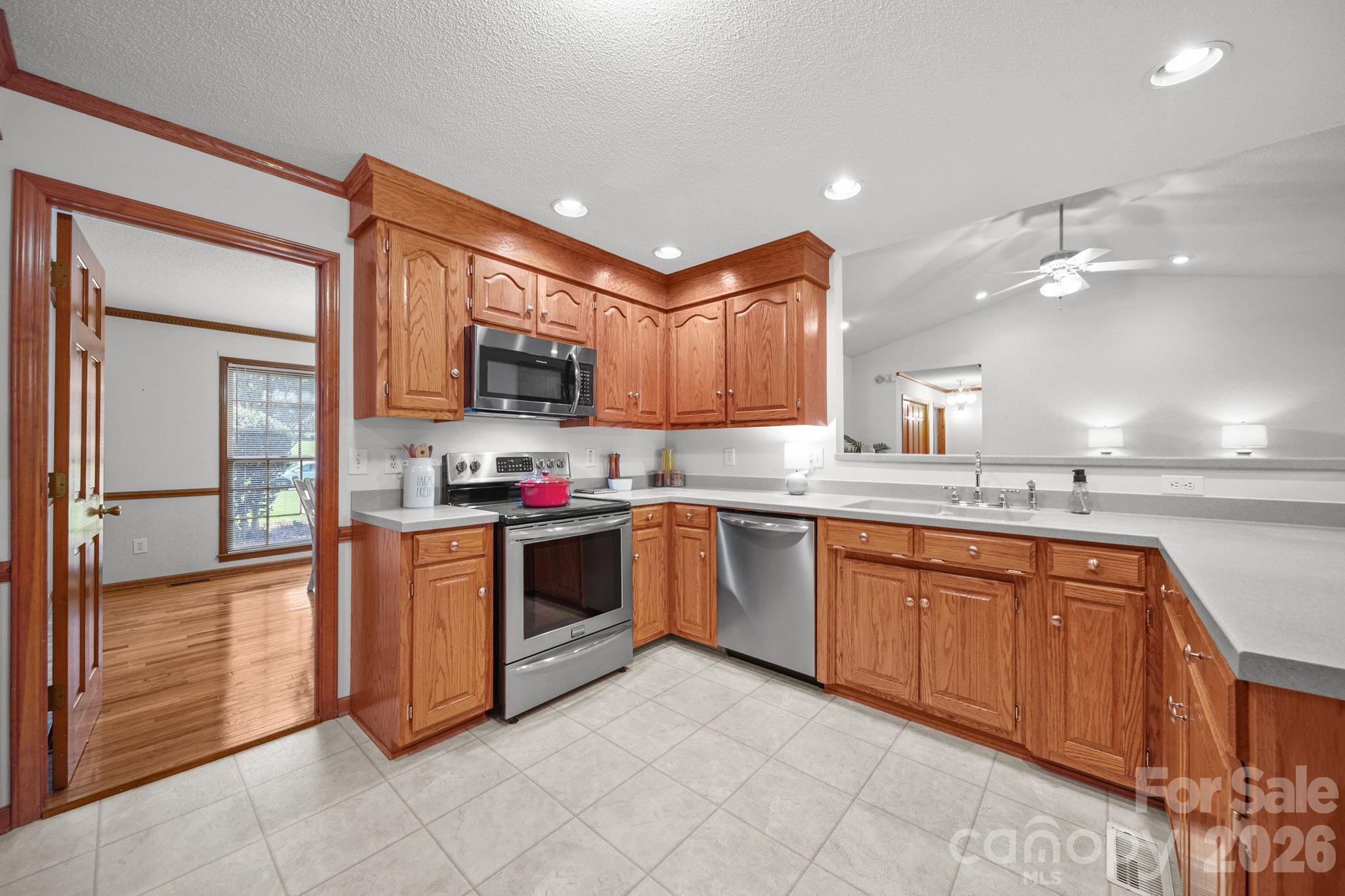 3008 Eaker Drive Property Photo 20