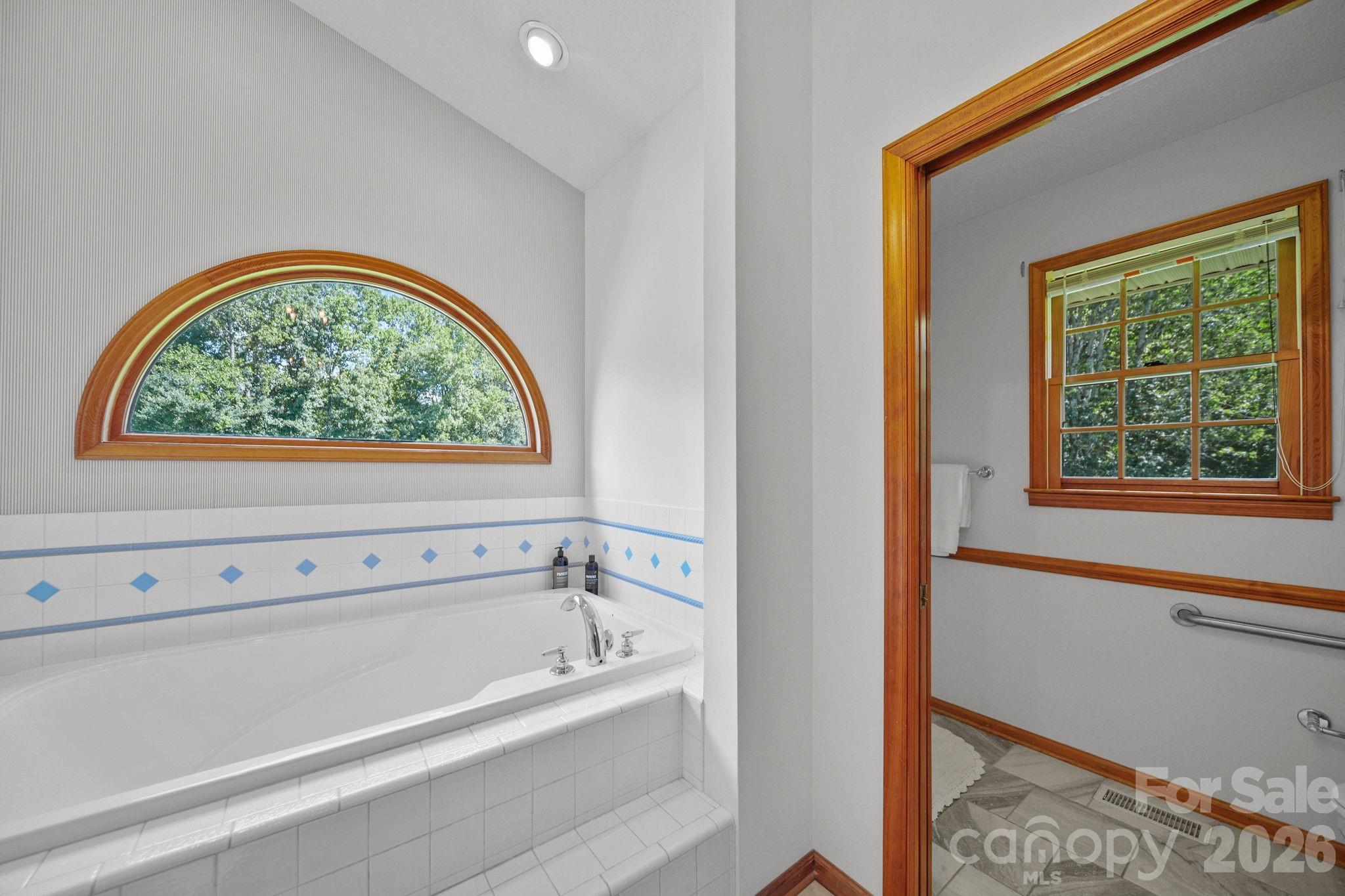 3008 Eaker Drive Property Photo 27