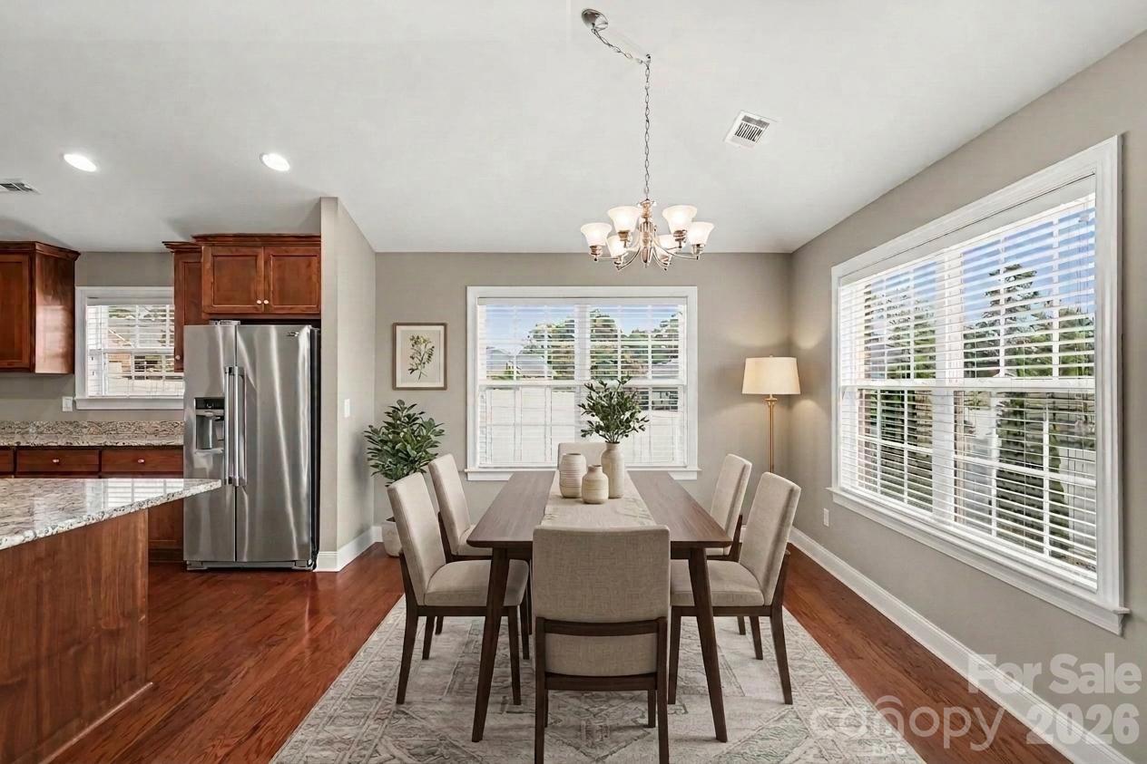 3552 Brickwood Circle Property Photo 7