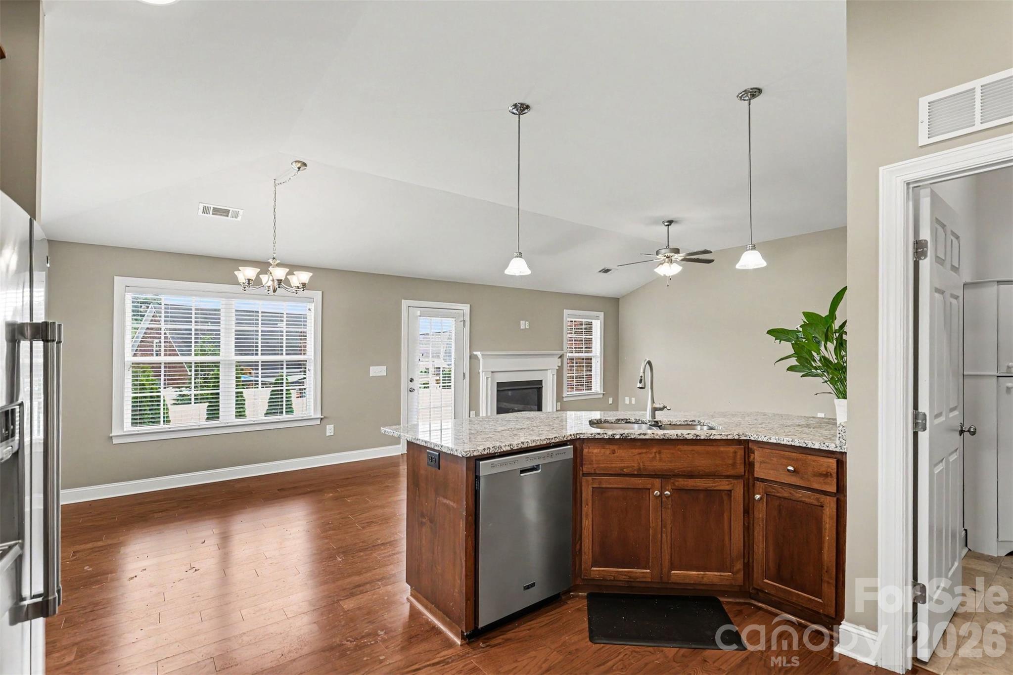 3552 Brickwood Circle Property Photo 21