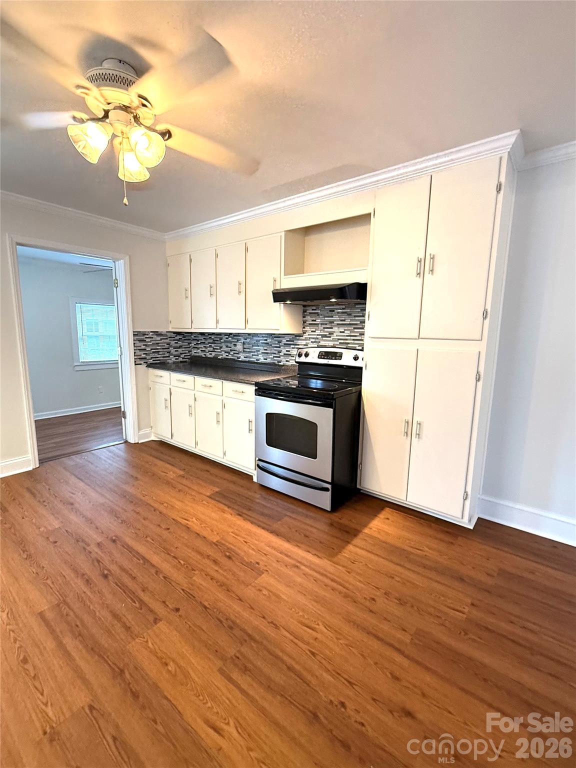 416 Edgewood Drive Property Photo 9