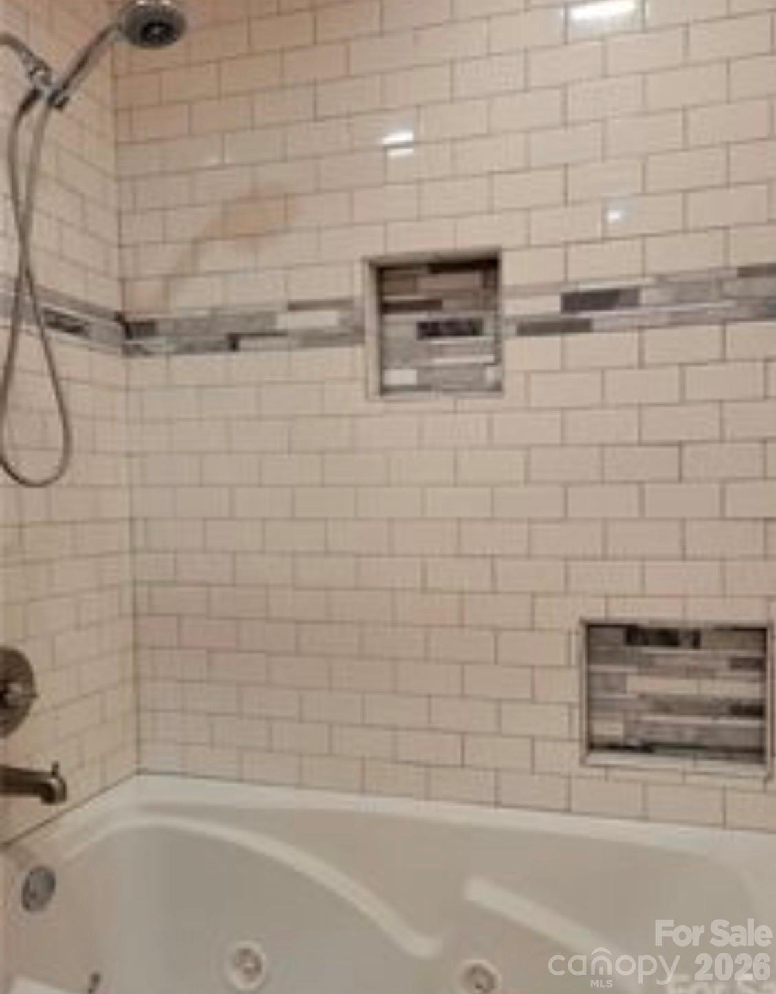 416 Edgewood Drive Property Photo 15