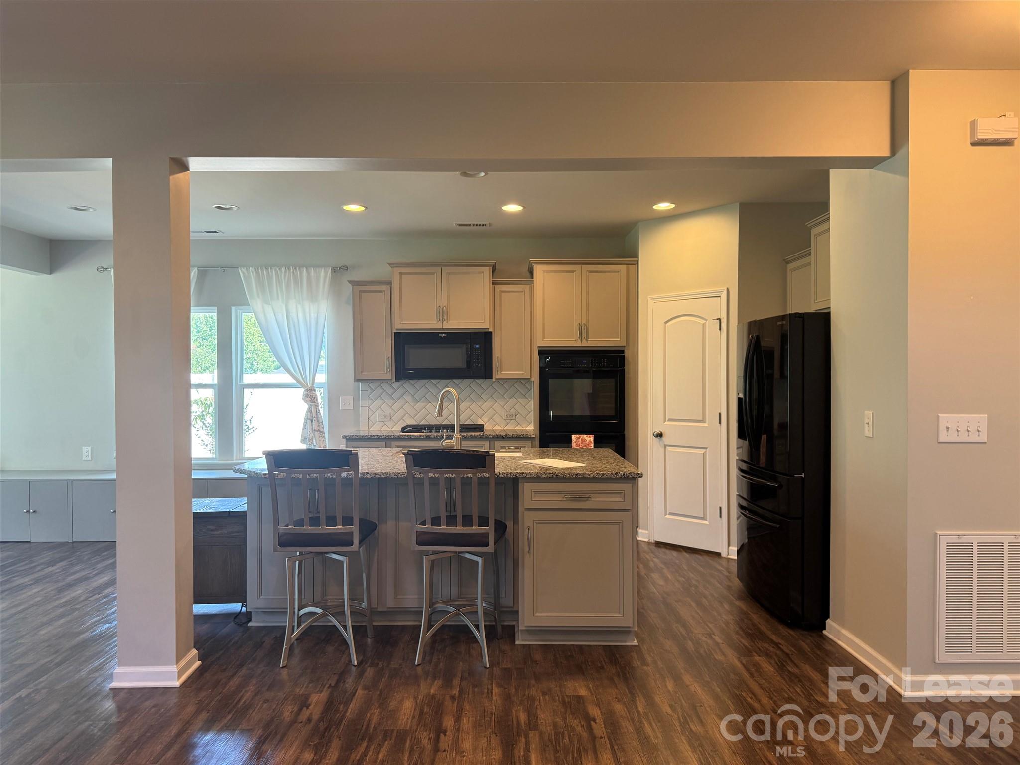 6308 Durango Way Property Photo 8
