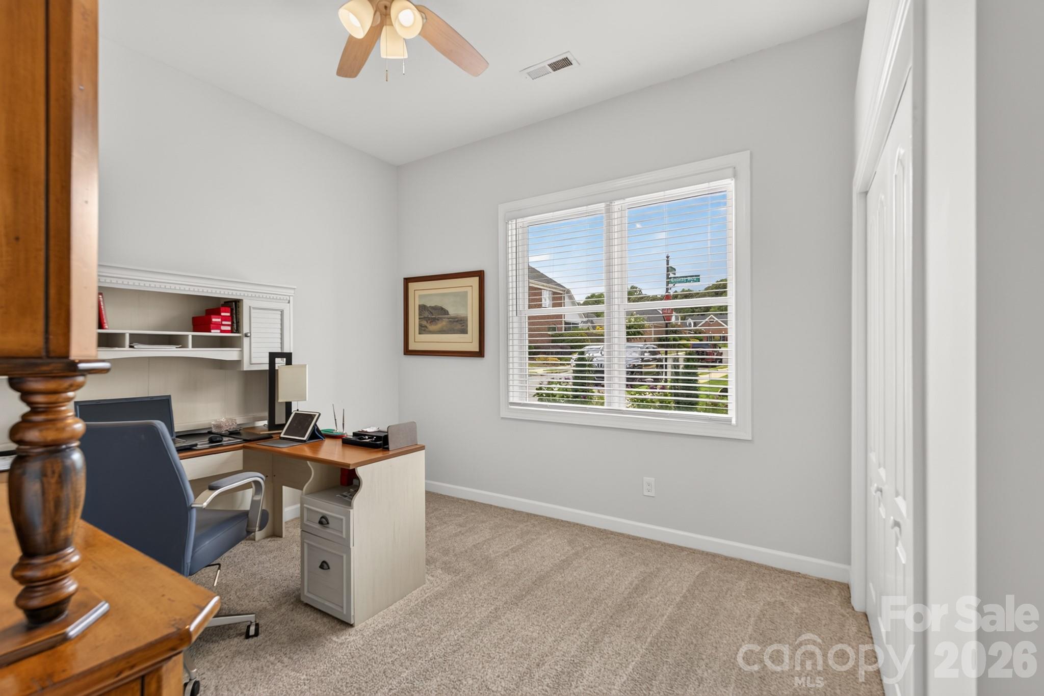 978 Blakeley Walk Property Photo 35
