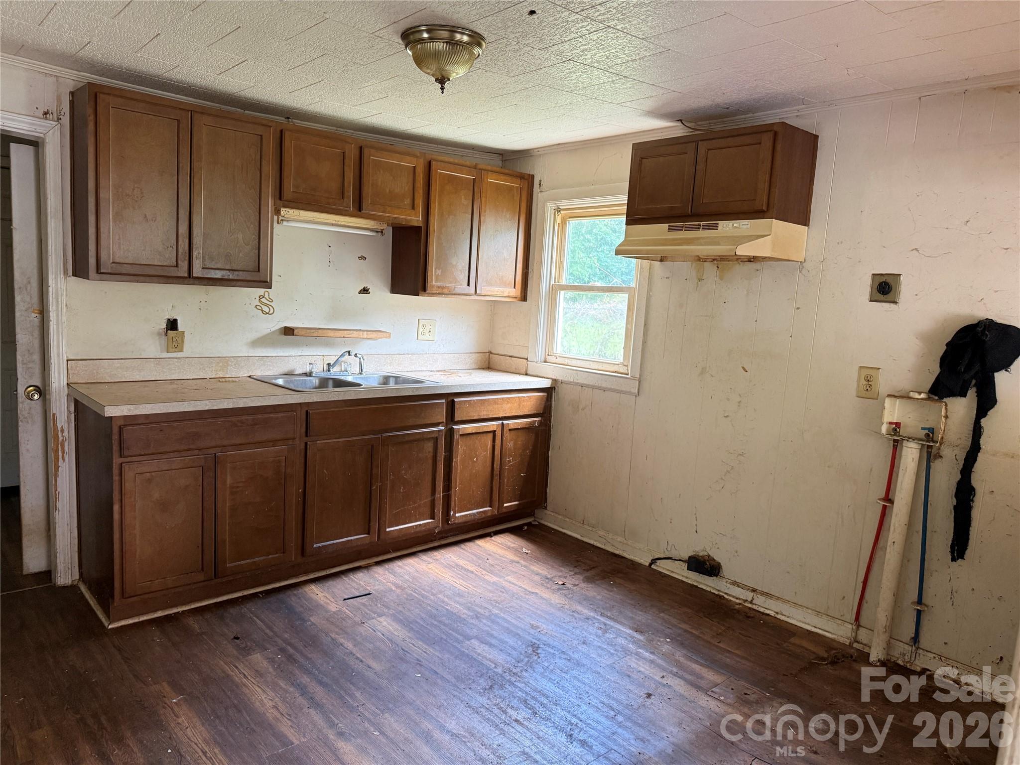 712 N Myrtle Street Property Photo 4