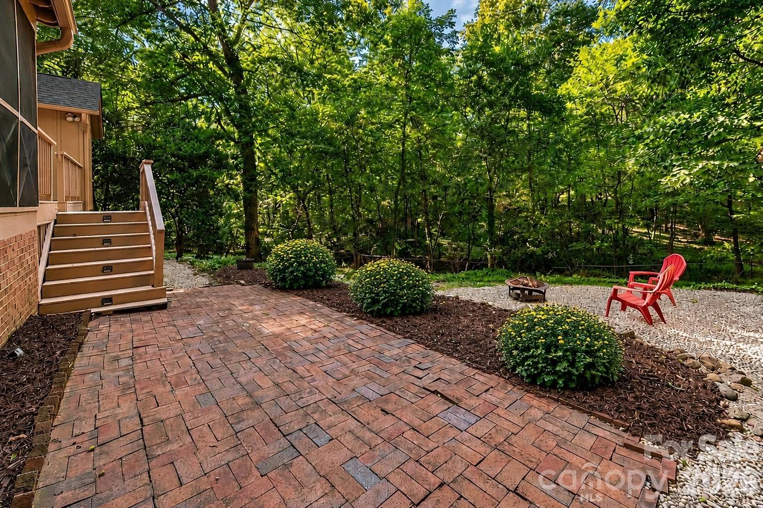 3101 Northampton Drive Property Photo 28