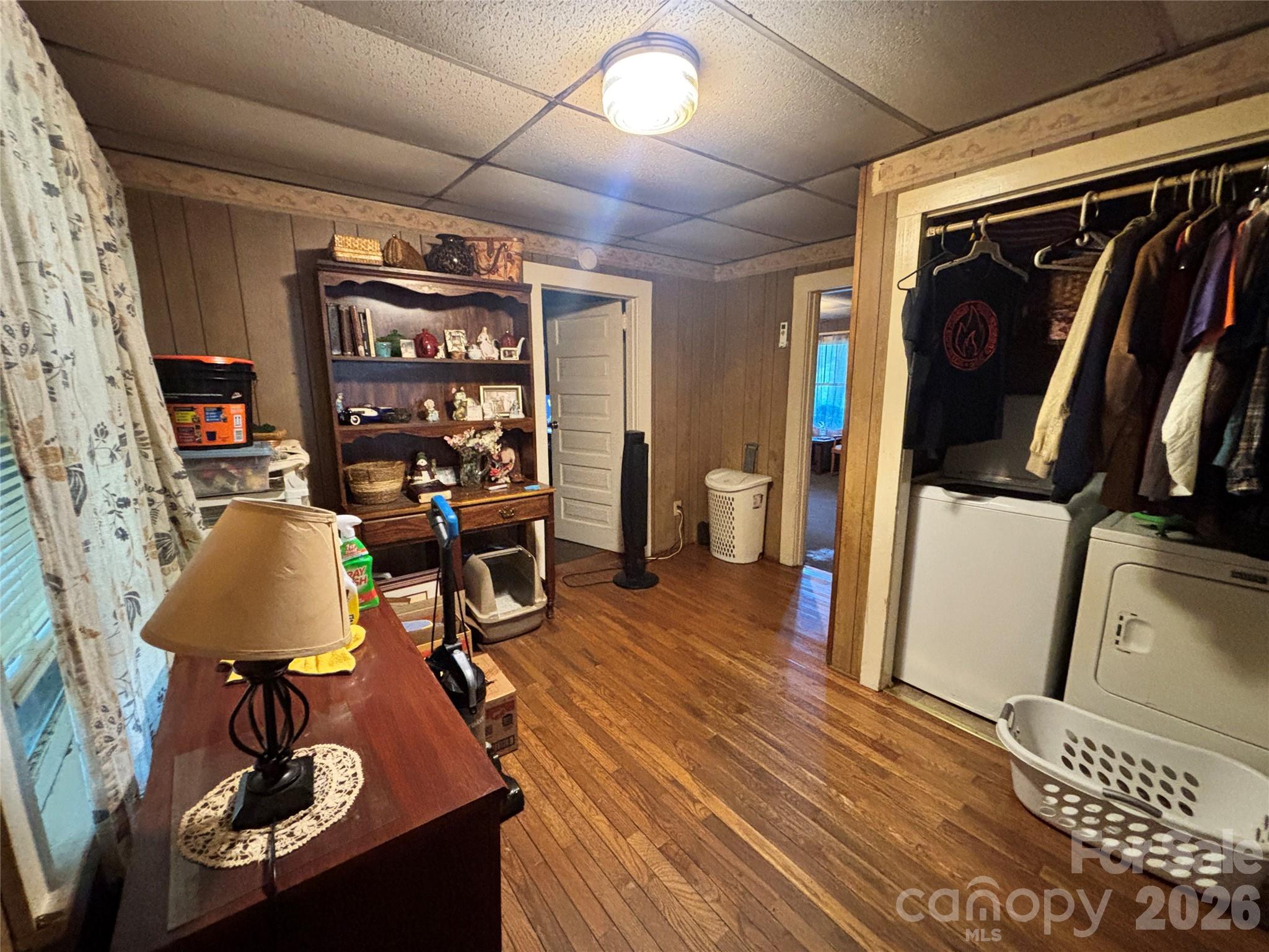 1102 Regal Place Property Photo 6