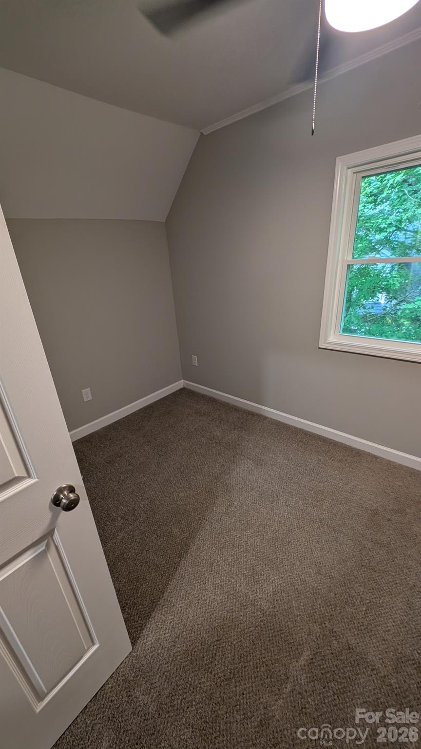 522 Stockton Street Property Photo 12
