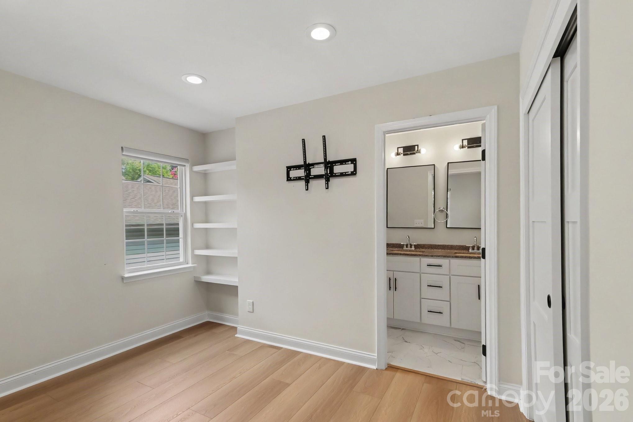 842 Belmont Avenue Property Photo 10