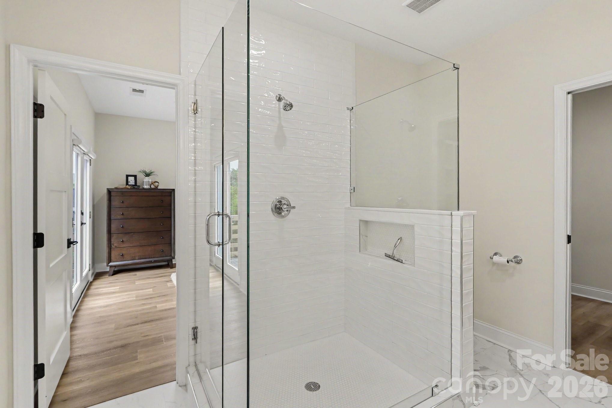 842 Belmont Avenue Property Photo 15