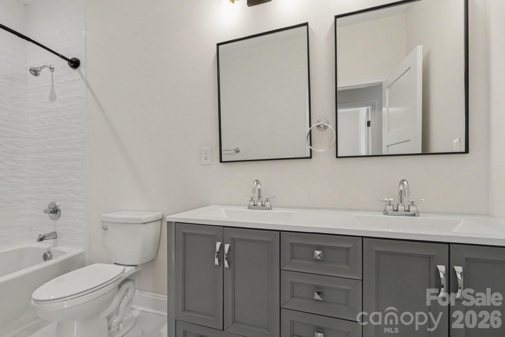 842 Belmont Avenue Property Photo 21