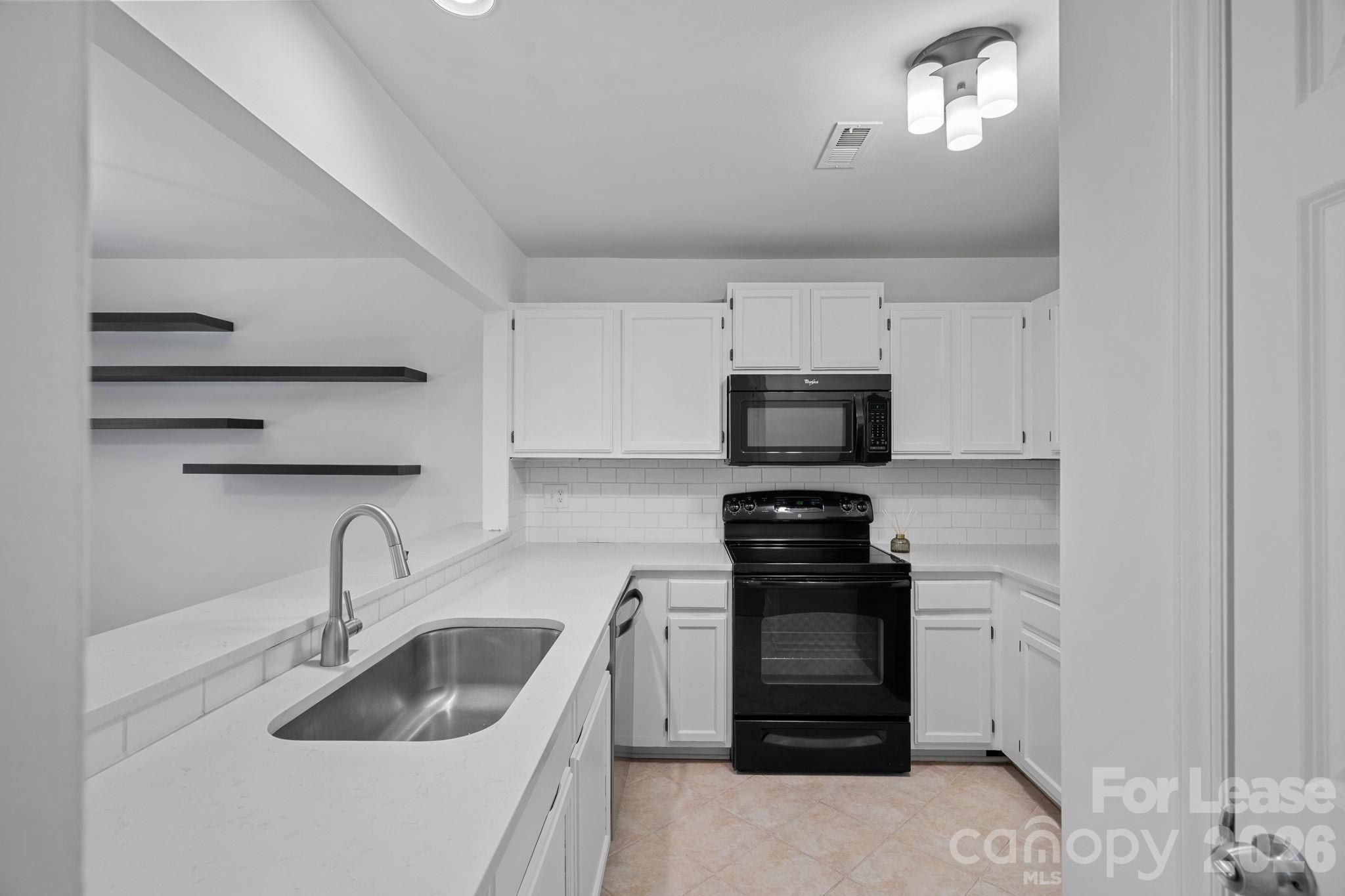 3302 Selwyn Farms Lane 9 Property Photo 10