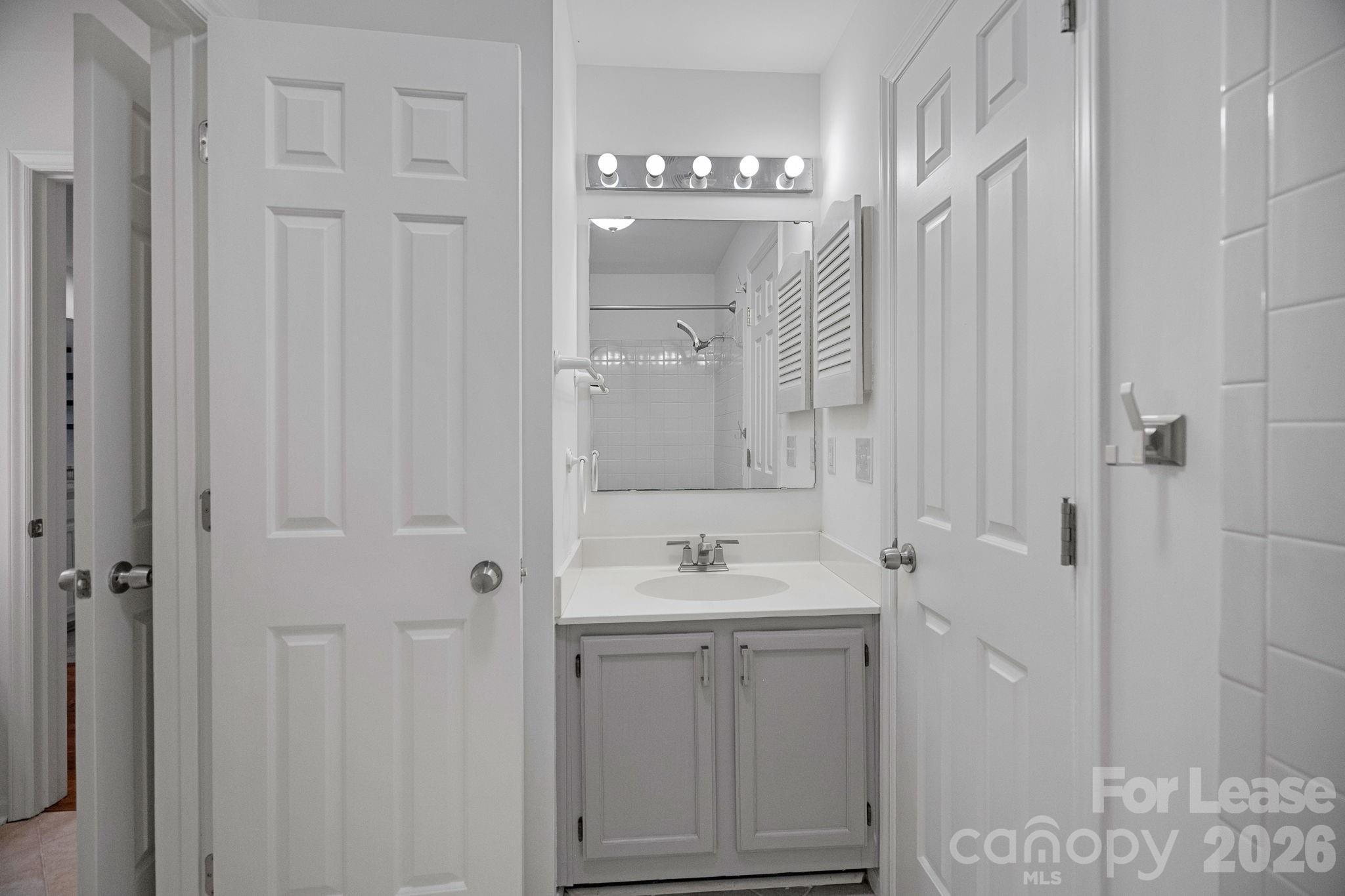 3302 Selwyn Farms Lane 9 Property Photo 17