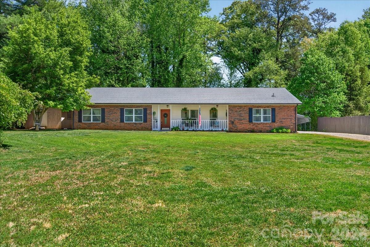 7142 Little Mountain Road Property Photo 1
