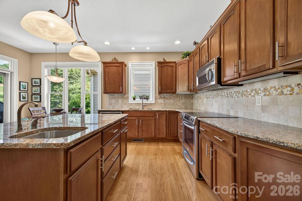 134 Whistlewood Lane Property Photo 13