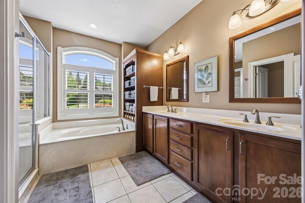 134 Whistlewood Lane Property Photo 23