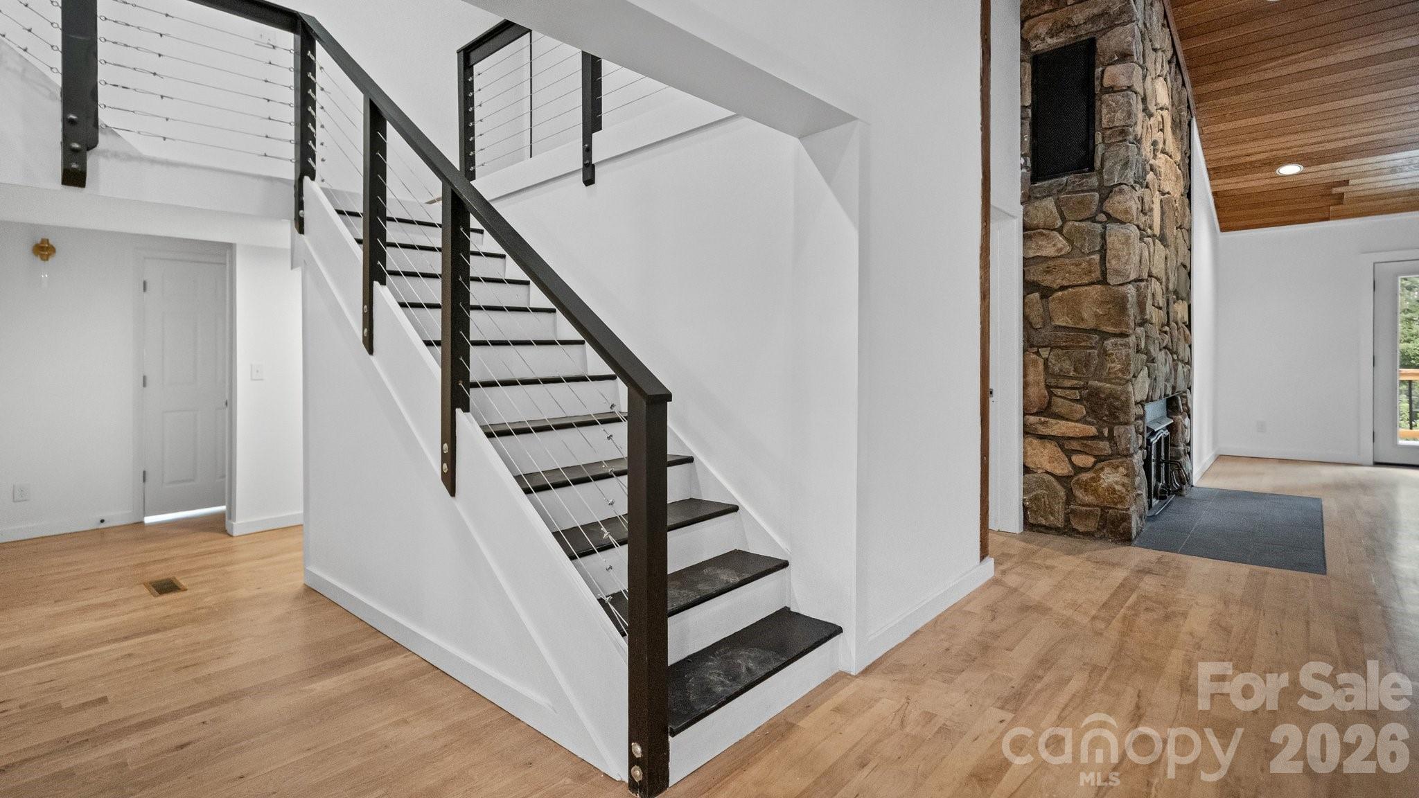 102 Falls Street Property Photo 12