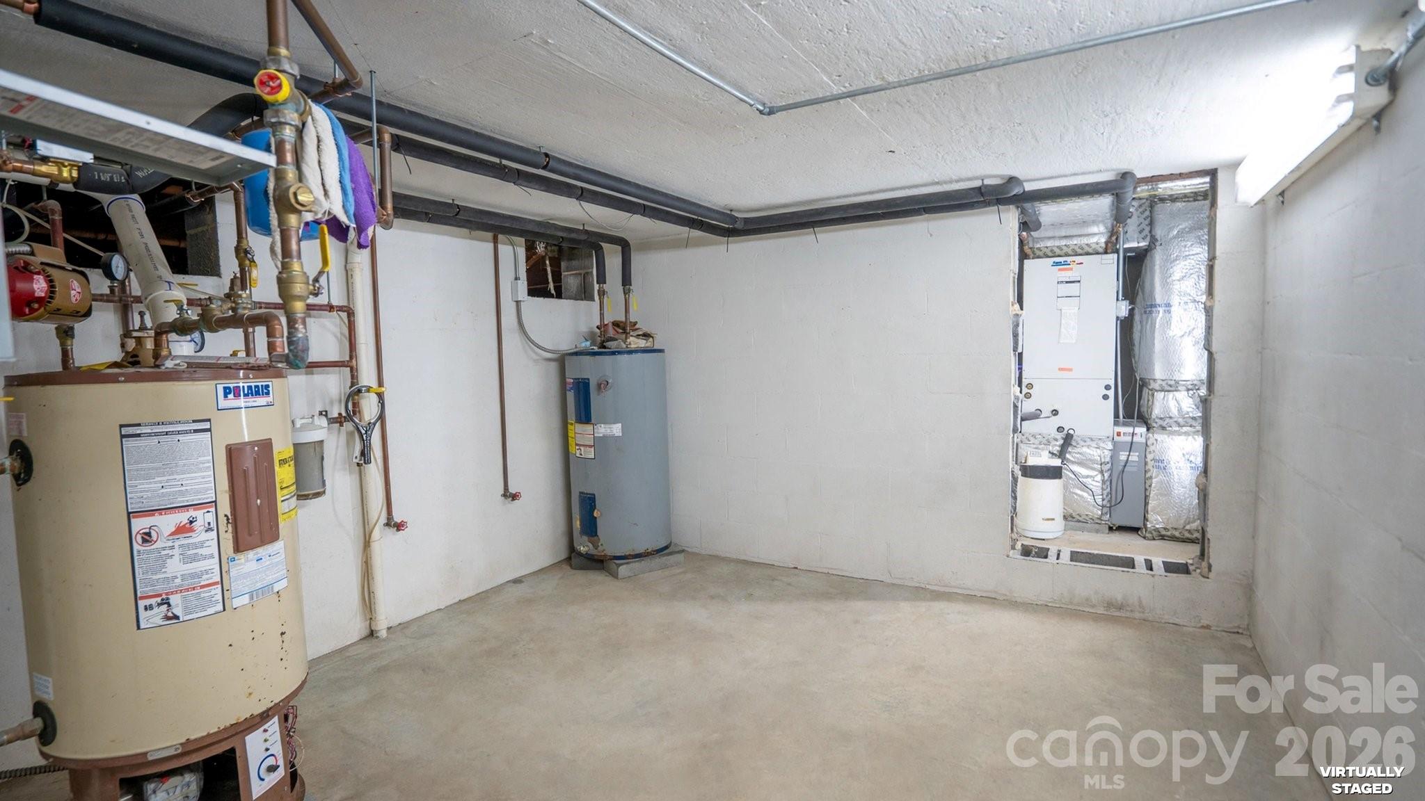 102 Falls Street Property Photo 15