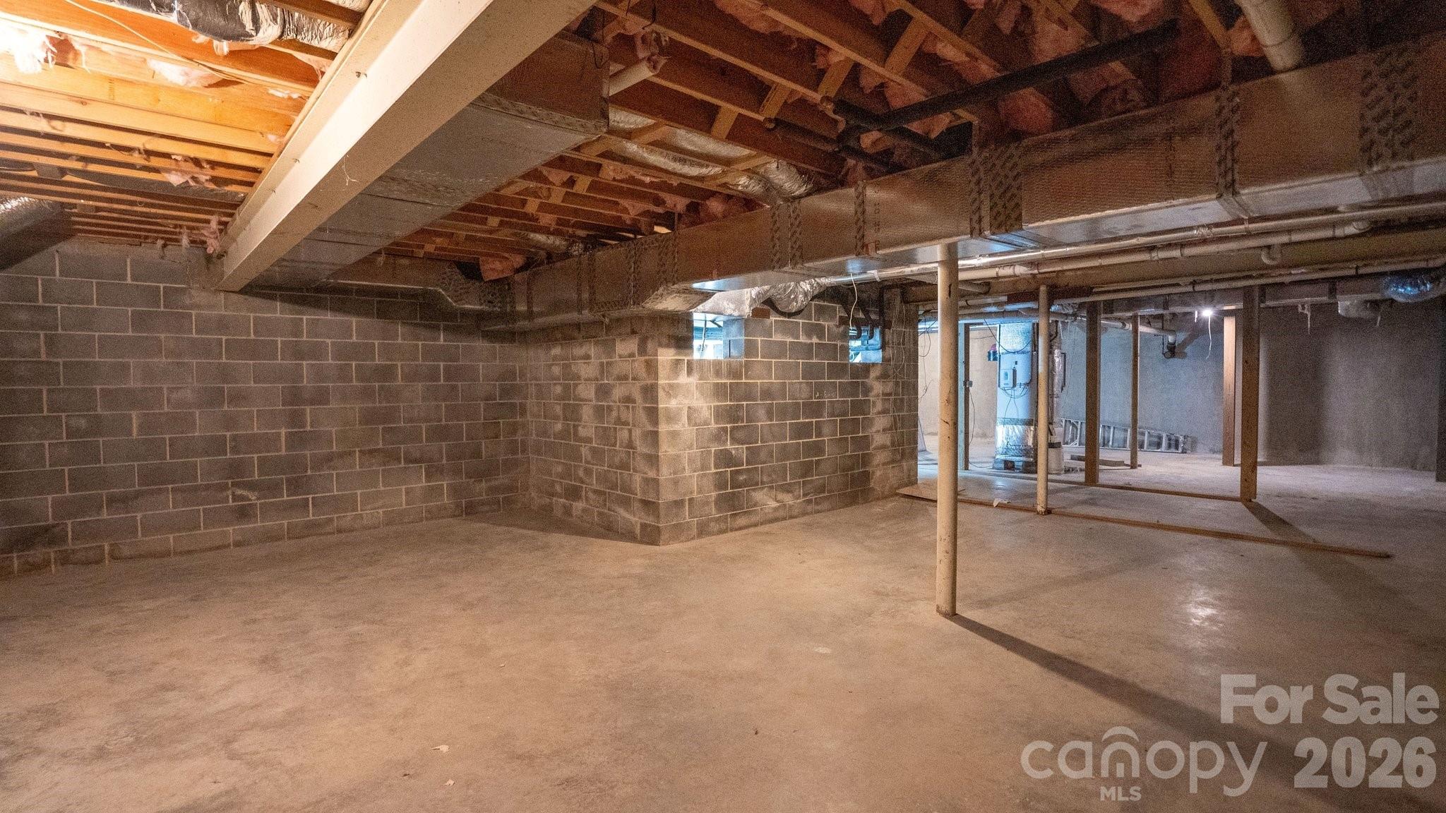 102 Falls Street Property Photo 19