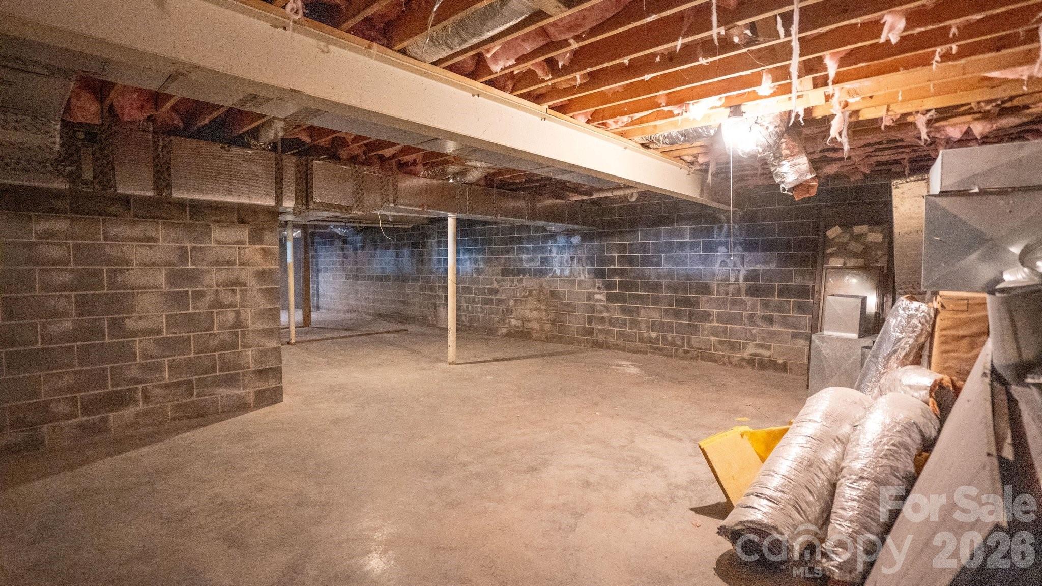 102 Falls Street Property Photo 20