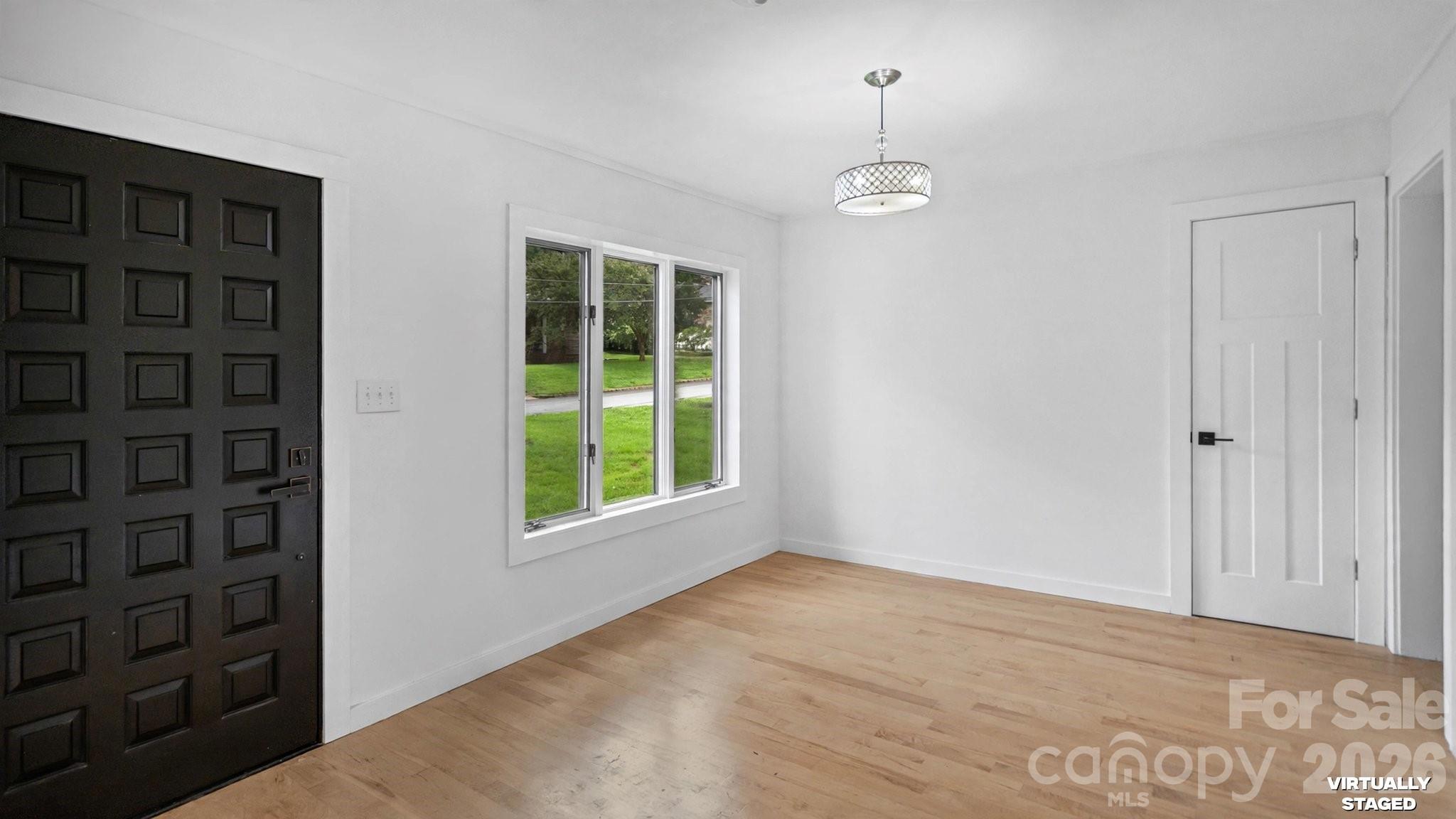 102 Falls Street Property Photo 23