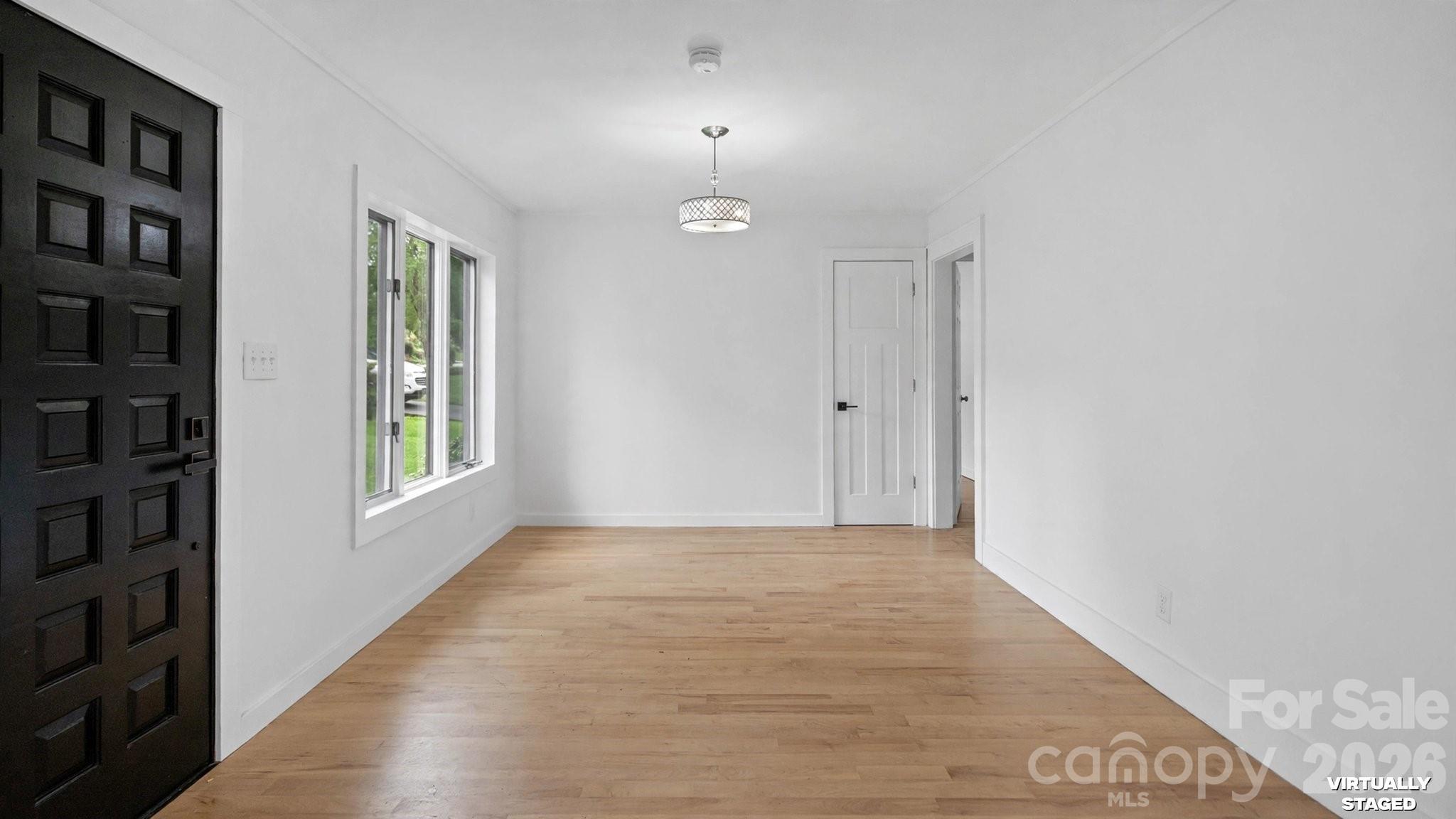 102 Falls Street Property Photo 24