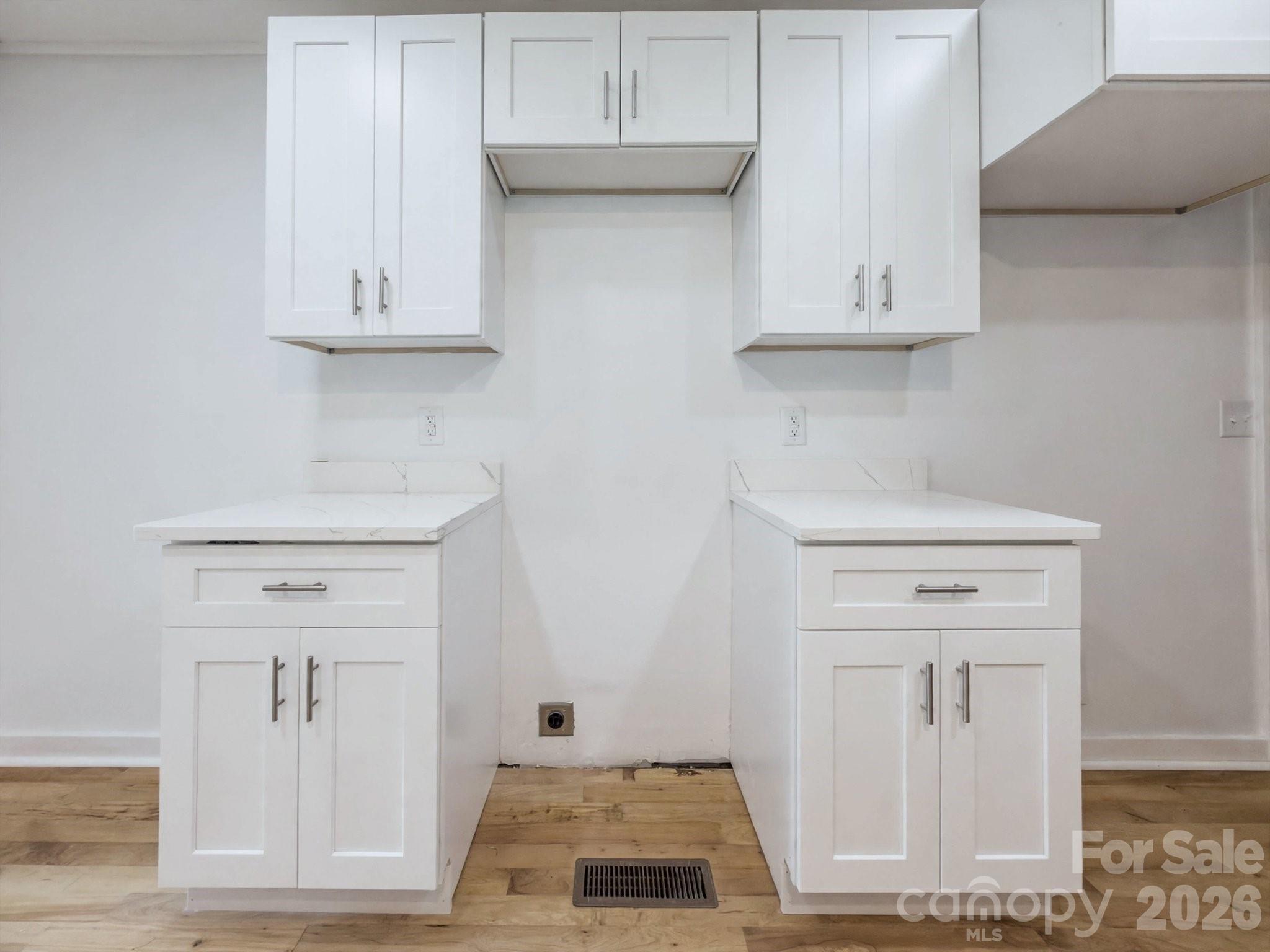 102 Falls Street Property Photo 34
