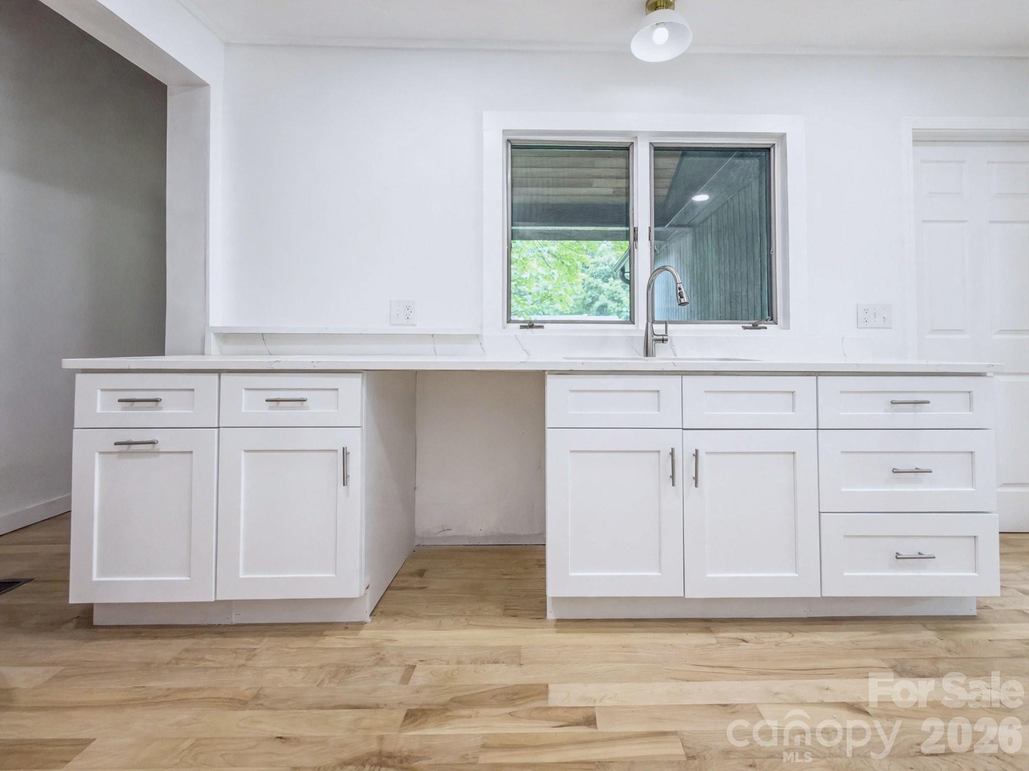 102 Falls Street Property Photo 35