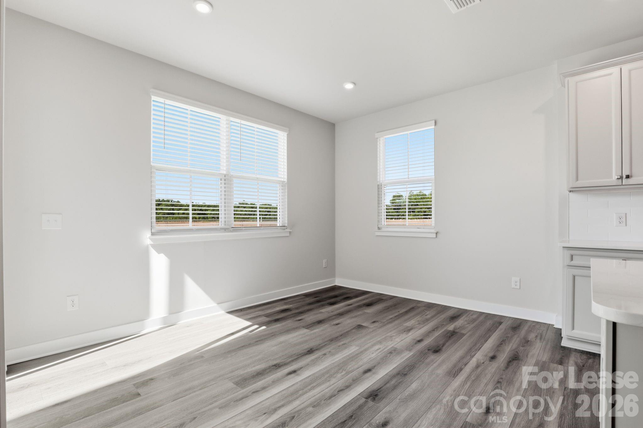 862 Heathway Drive Property Photo 7