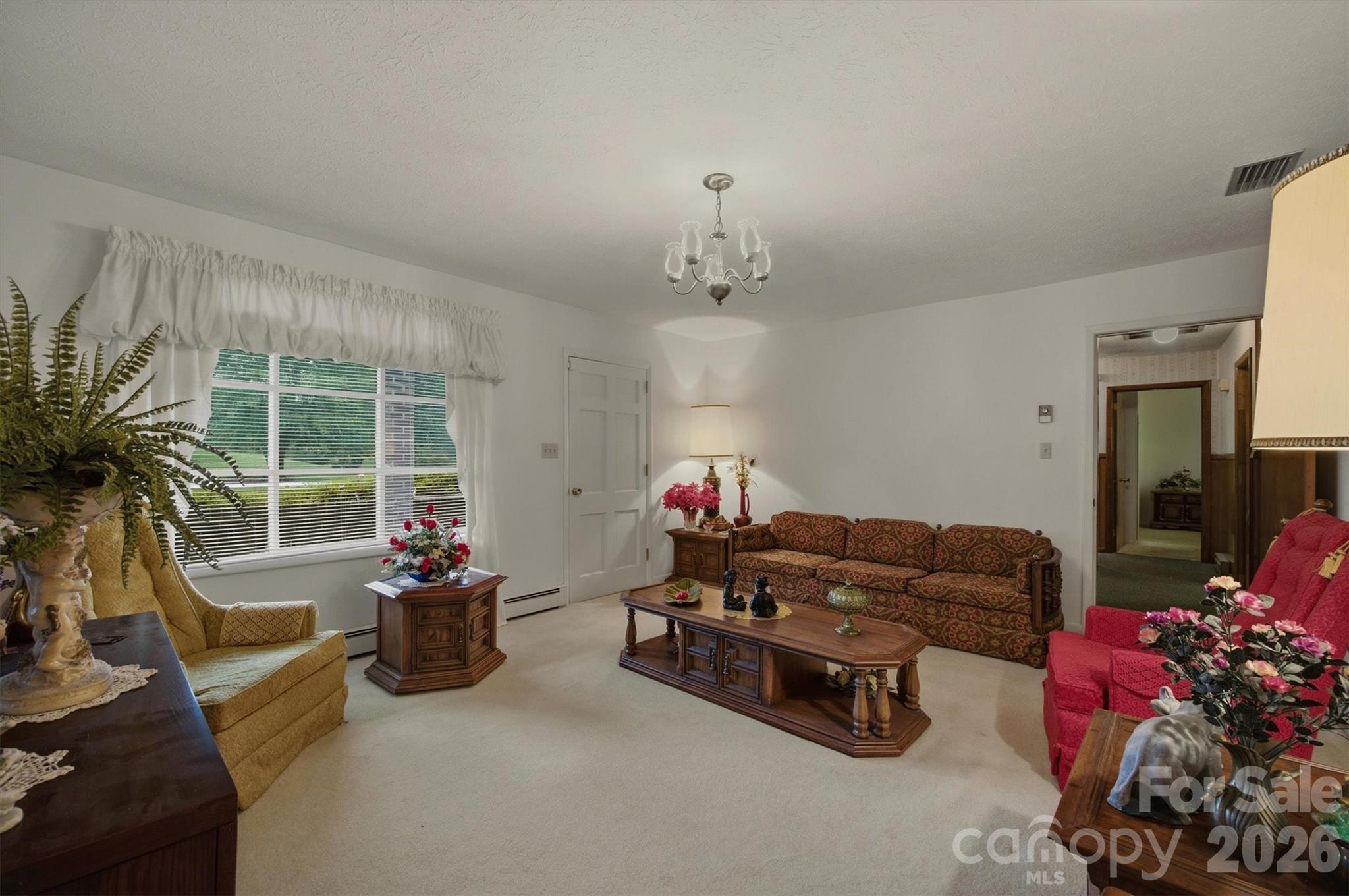 2711 Fairway Acres Circle Property Photo 4