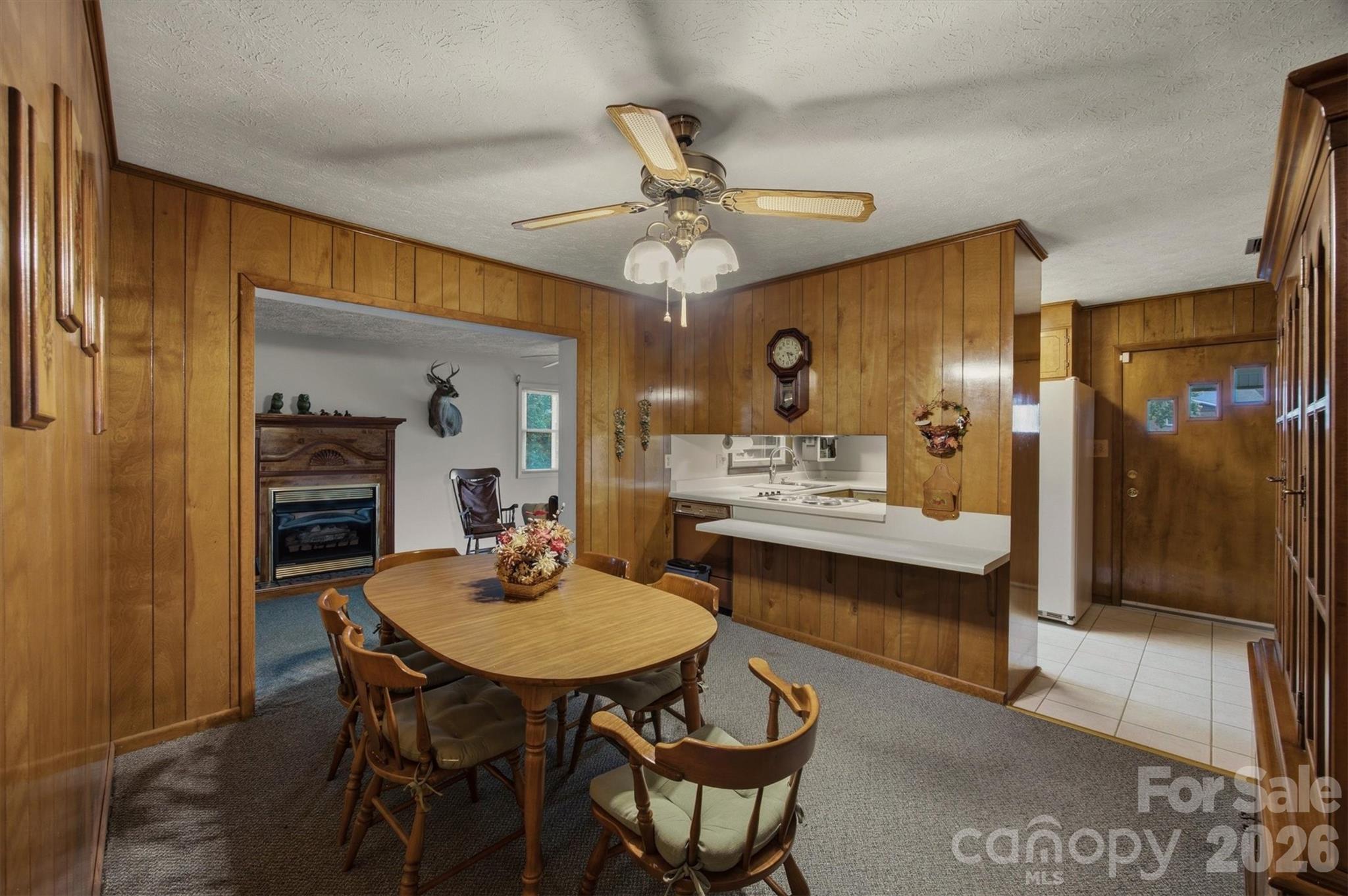 2711 Fairway Acres Circle Property Photo 9