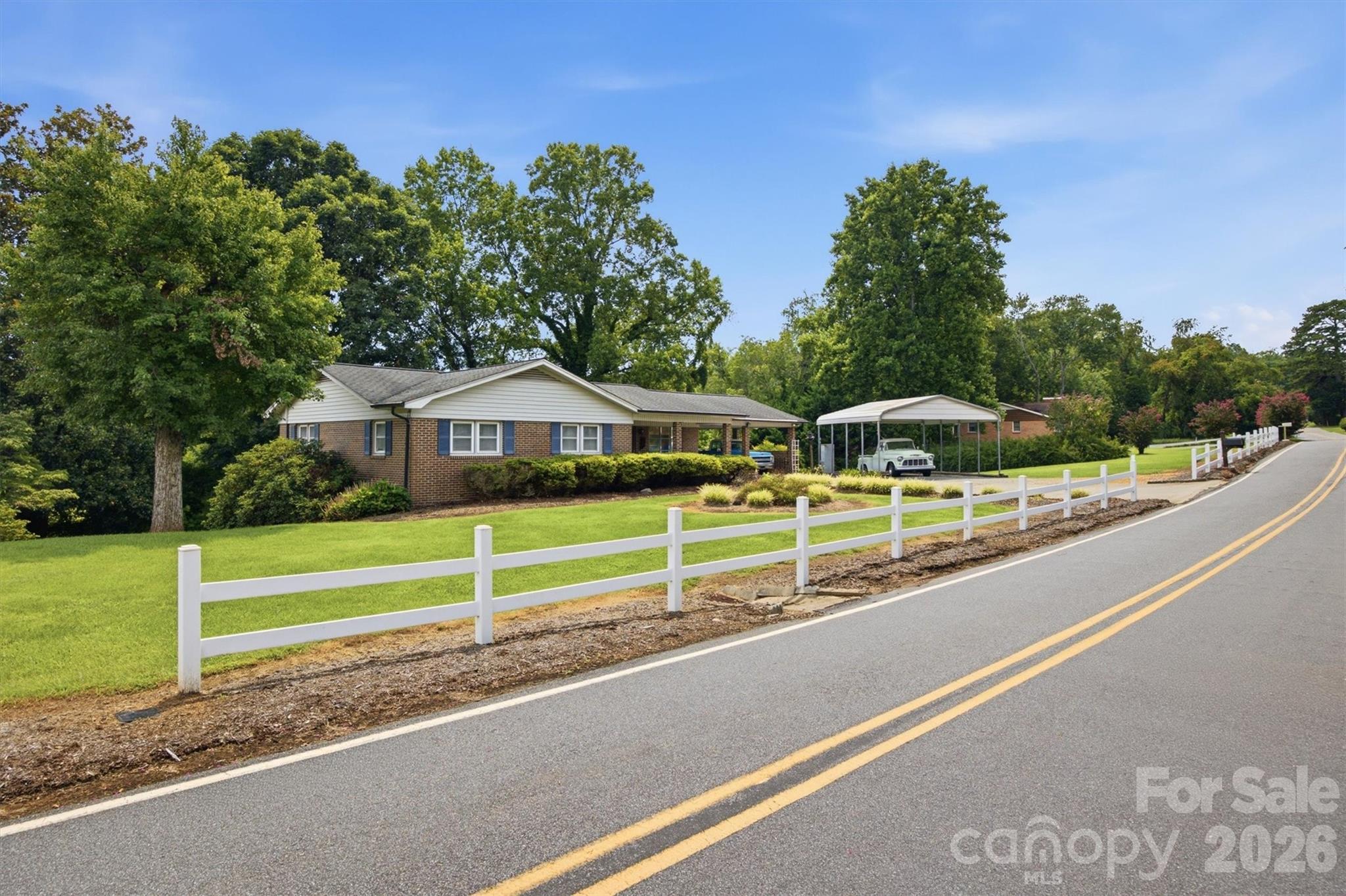 2711 Fairway Acres Circle Property Photo 10