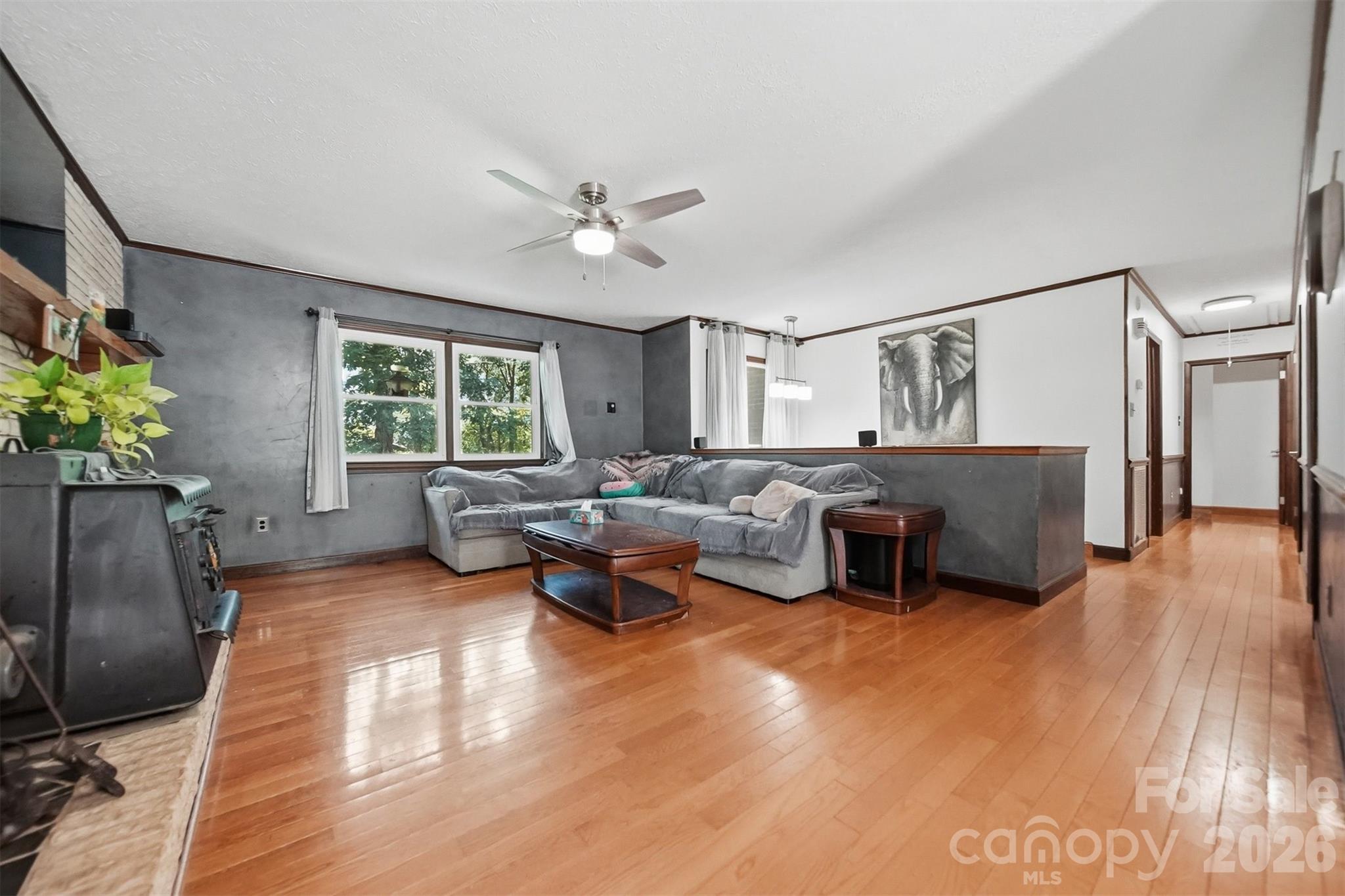 1924 Braswell Place Property Photo 4