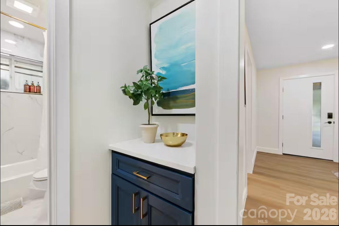 3445/3447 Tappan Place Property Photo 17