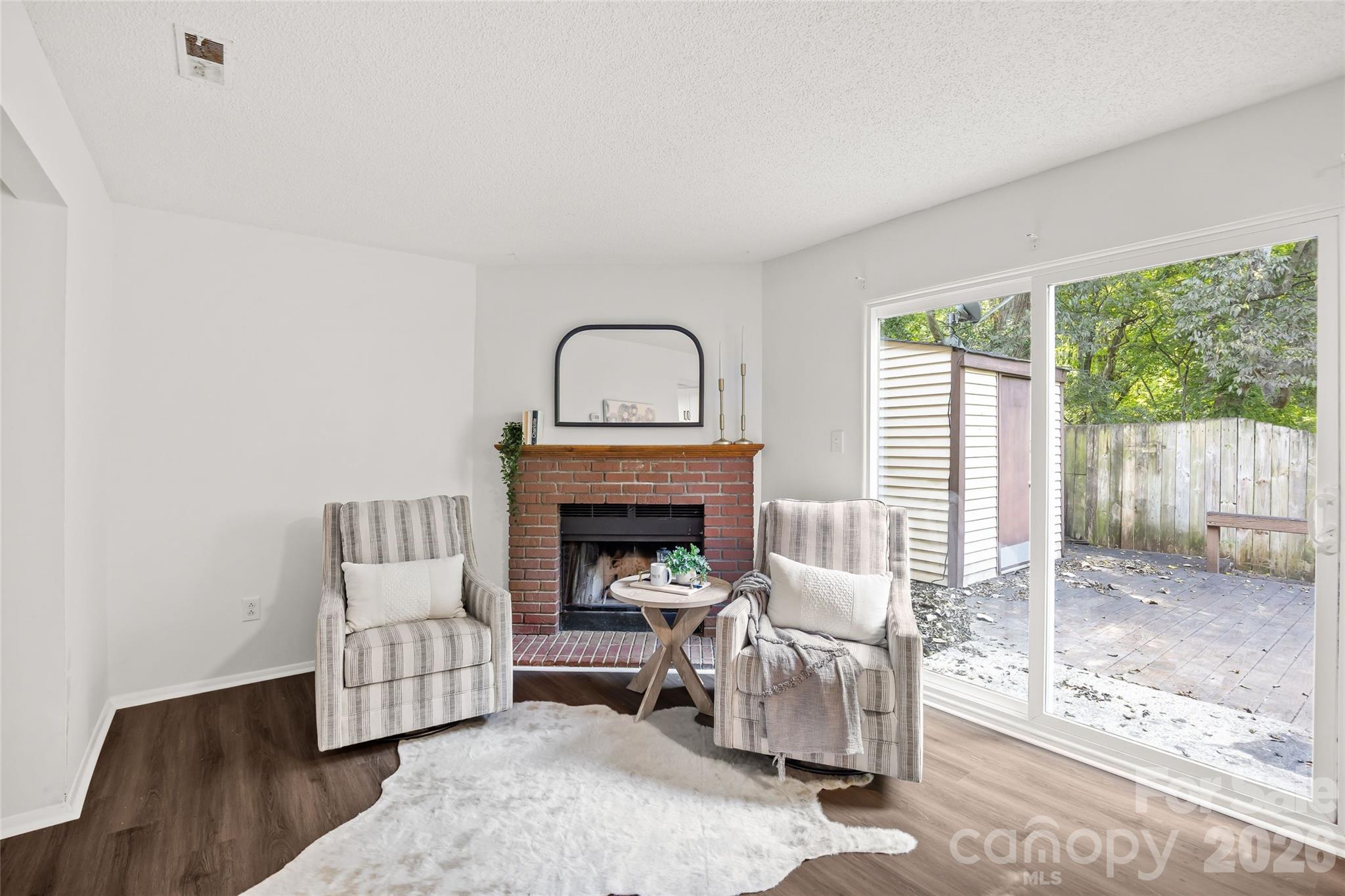 8254 Knights Bridge Road Property Photo 15